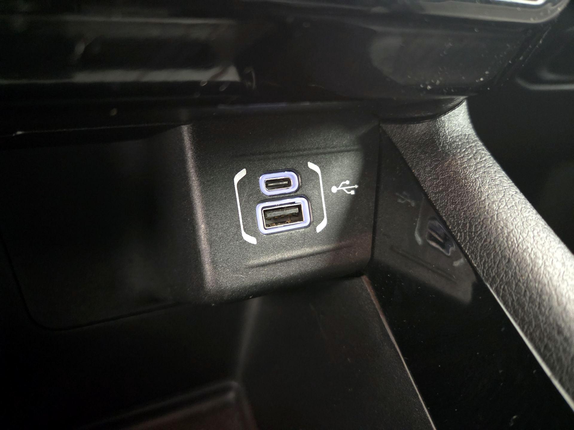 Thumbnail: 2024 Jeep Compass - 18