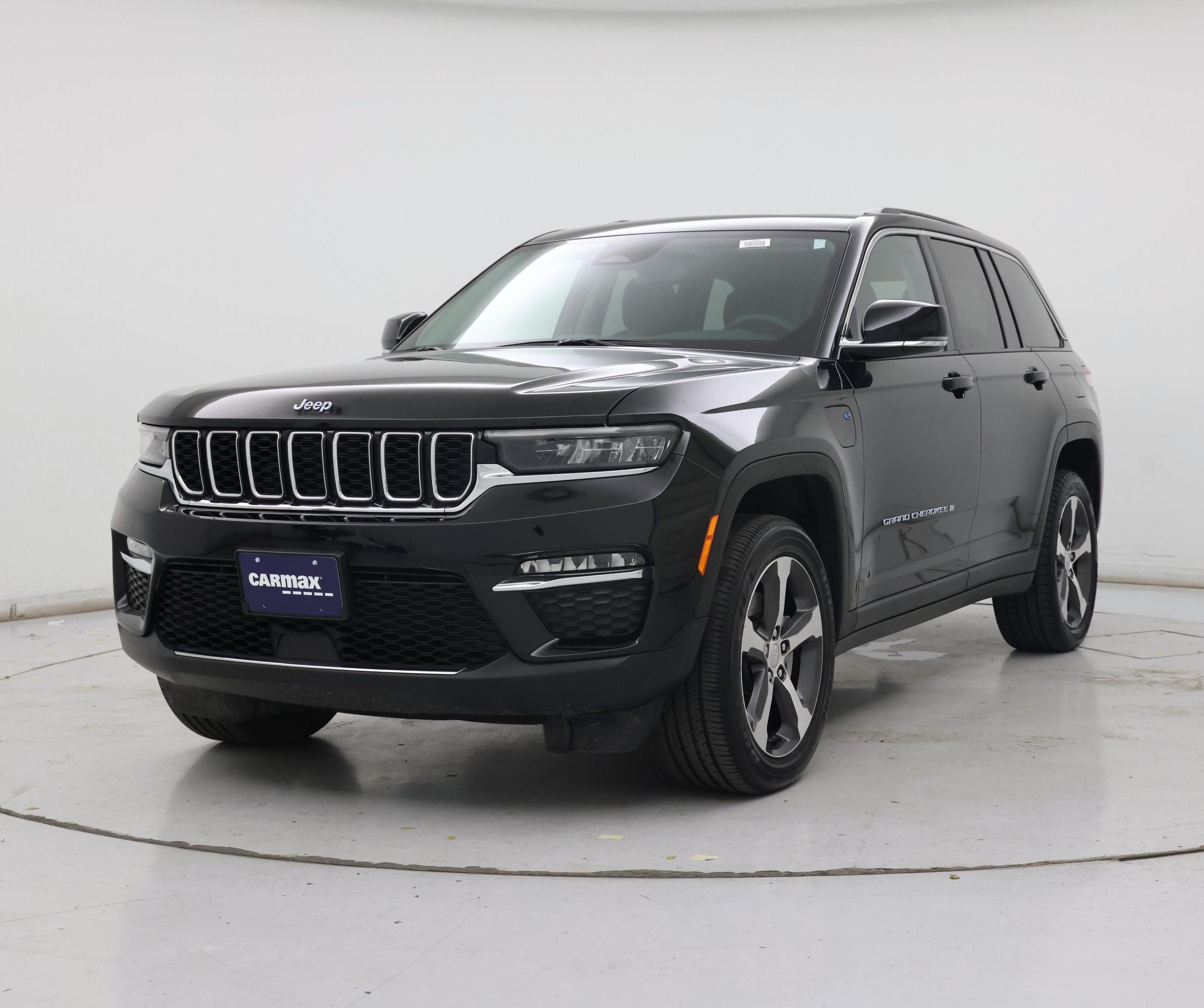 Thumbnail: 2023 Jeep Grand Cherokee - 4