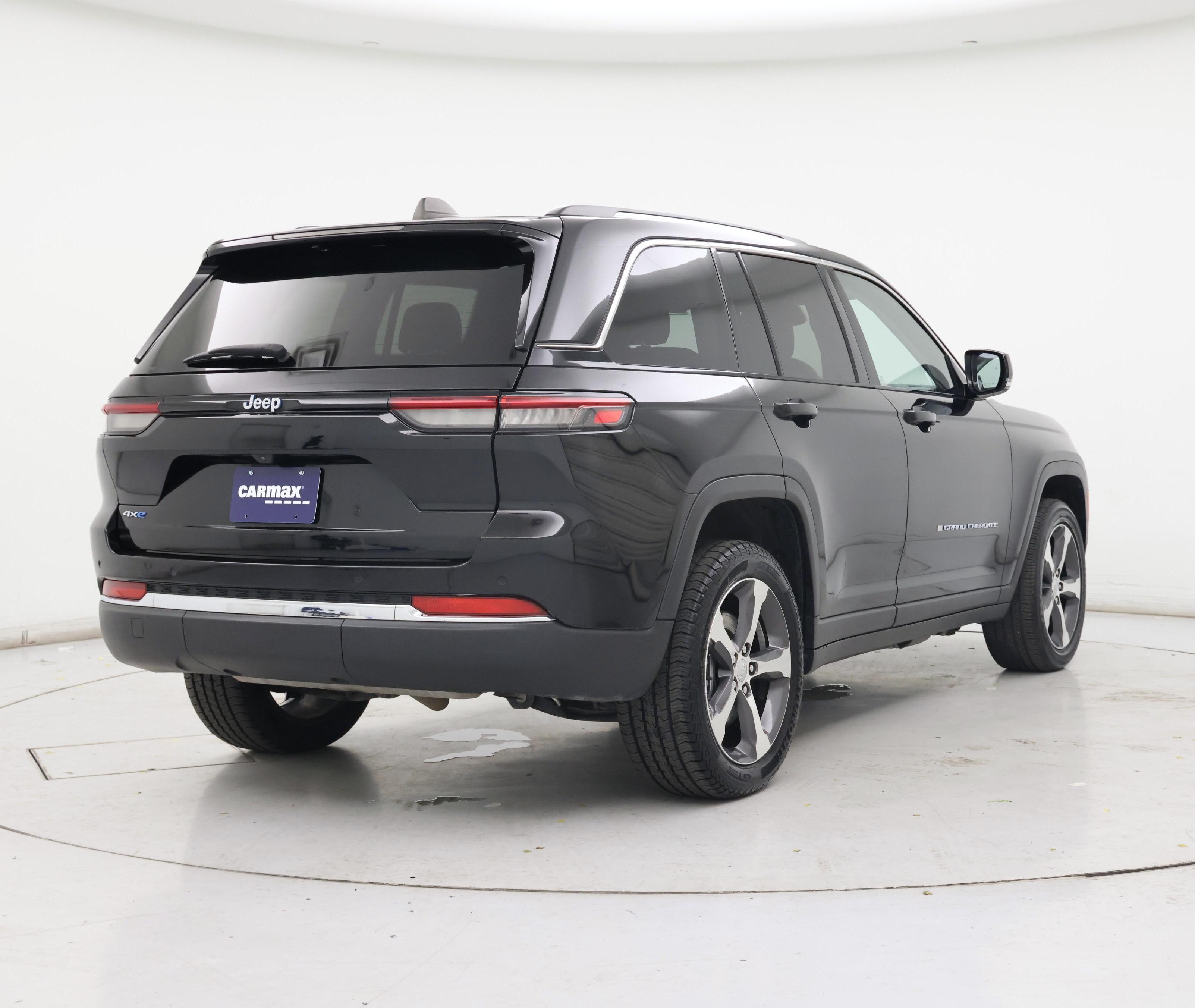 Thumbnail: 2023 Jeep Grand Cherokee - 8