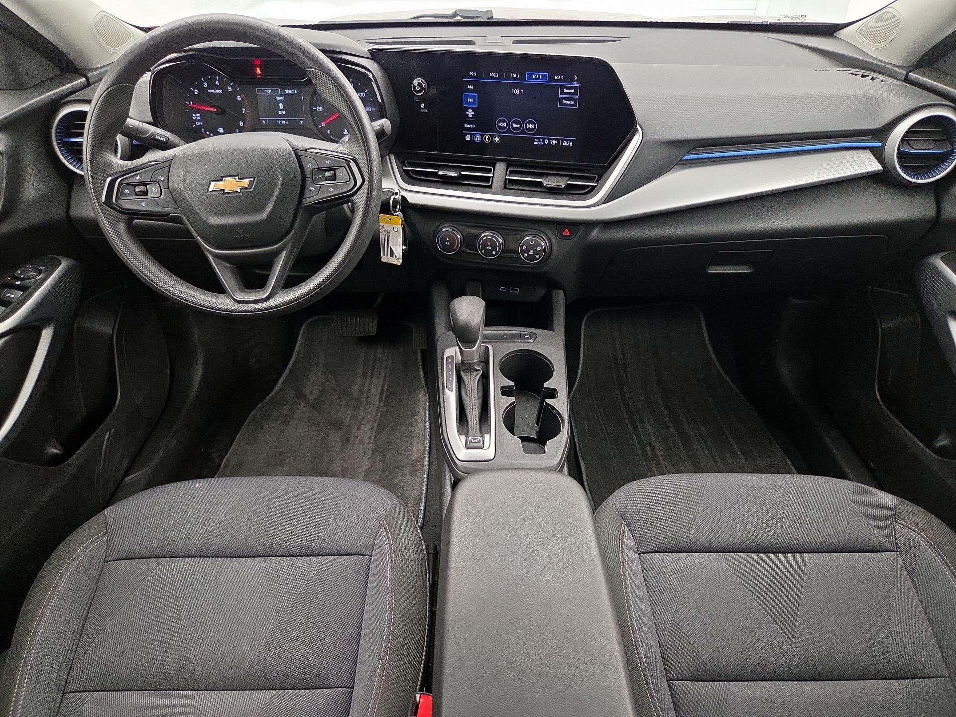 Thumbnail: 2024 Chevrolet Trax - 9