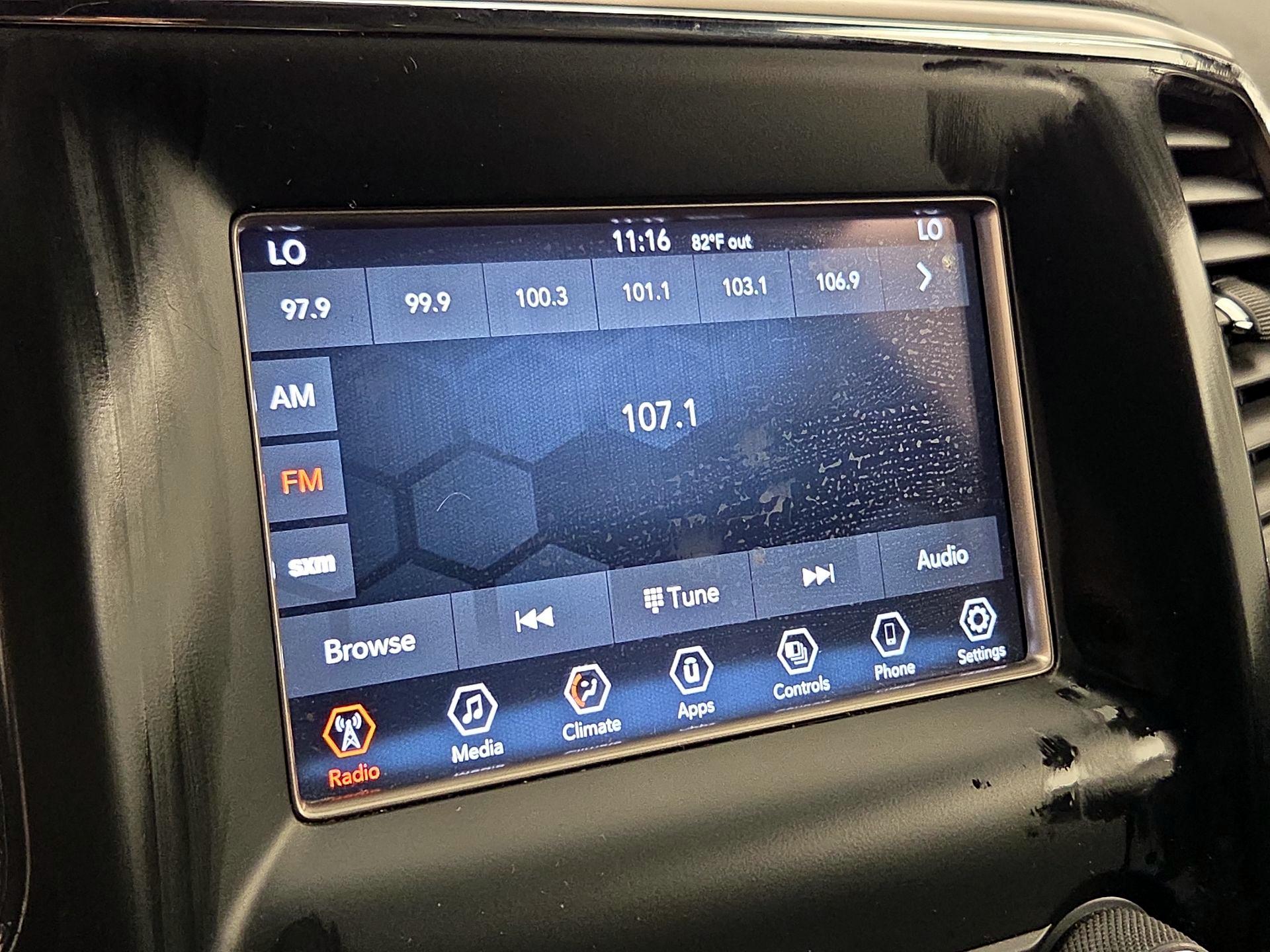 Thumbnail: 2021 Jeep Grand Cherokee - 15