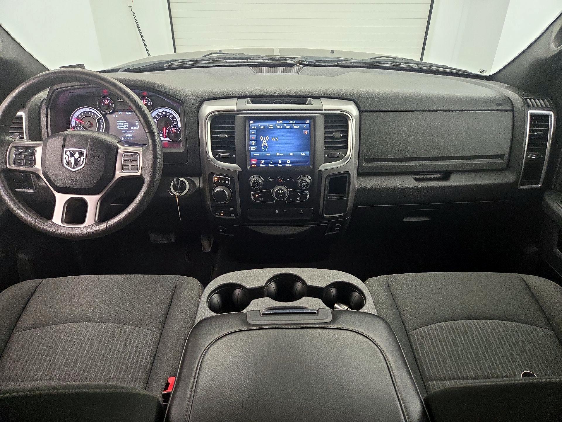 Thumbnail: 2021 RAM 1500 Classic - 9