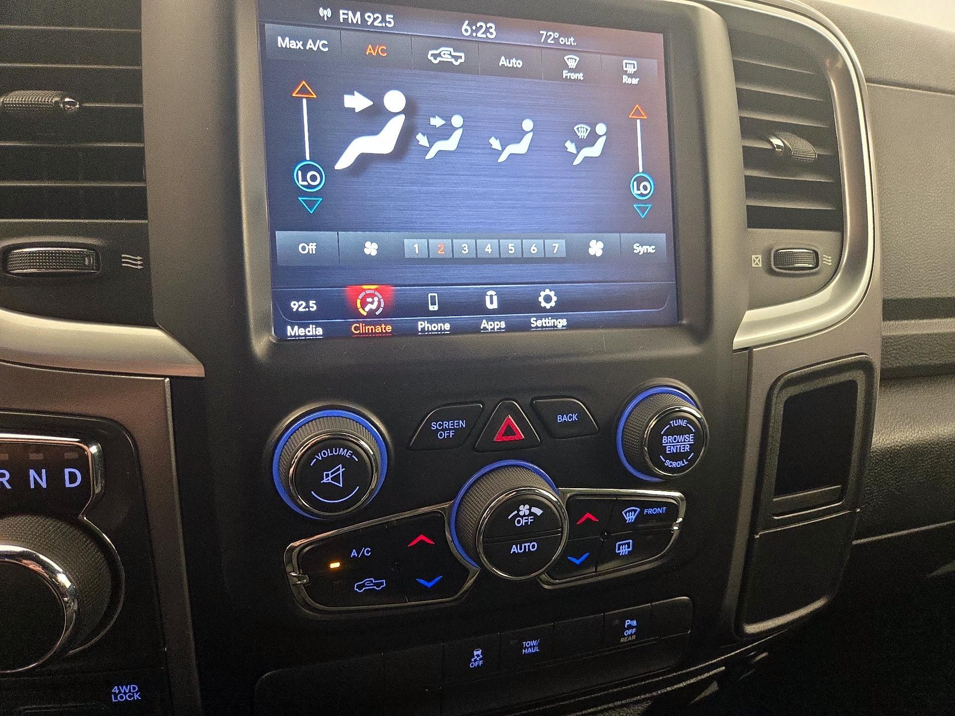 Thumbnail: 2021 RAM 1500 Classic - 16