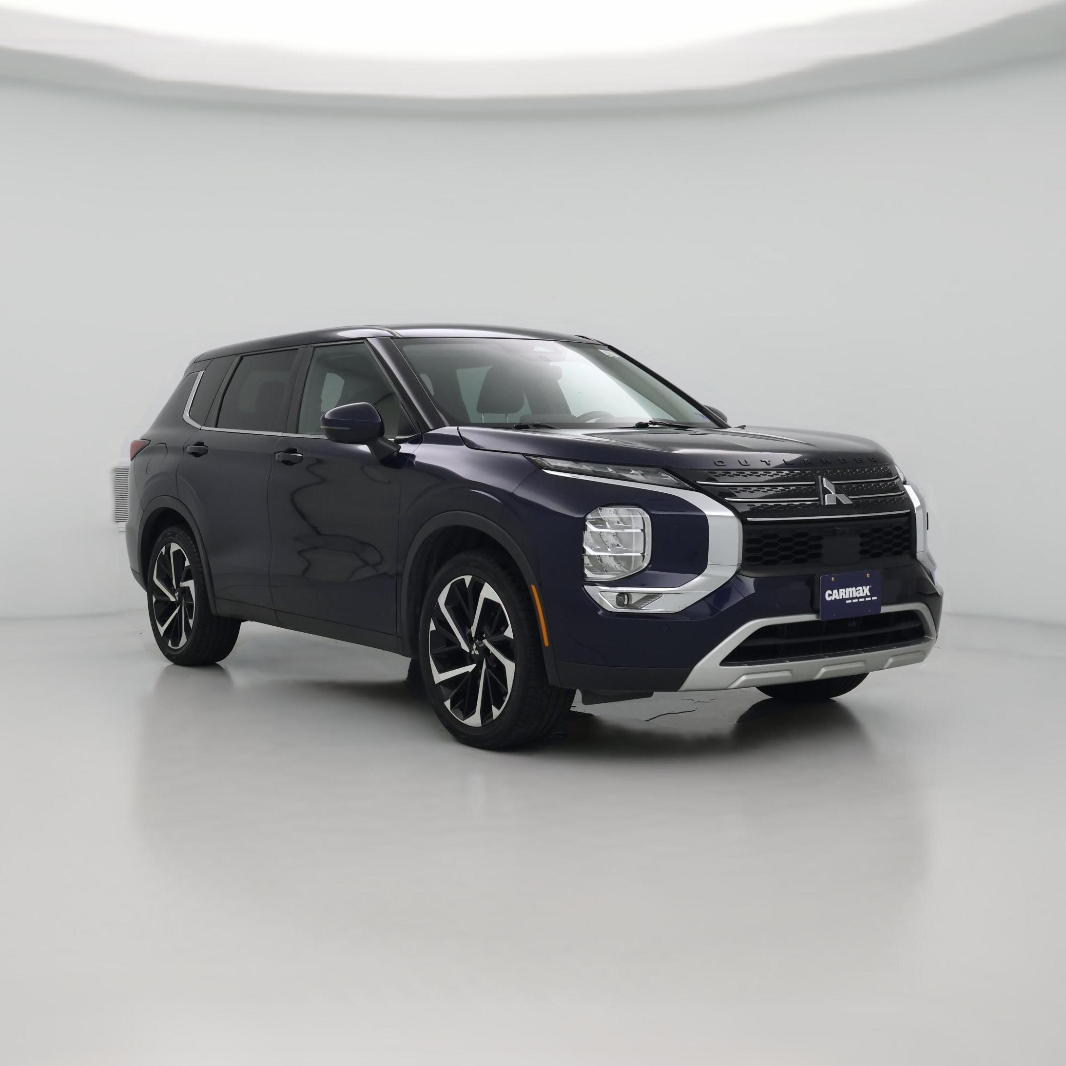 Thumbnail: 2023 Mitsubishi Outlander - 1