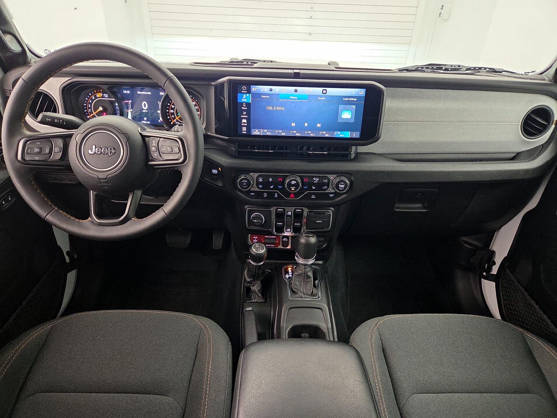 Thumbnail: 2024 Jeep Wrangler - 9
