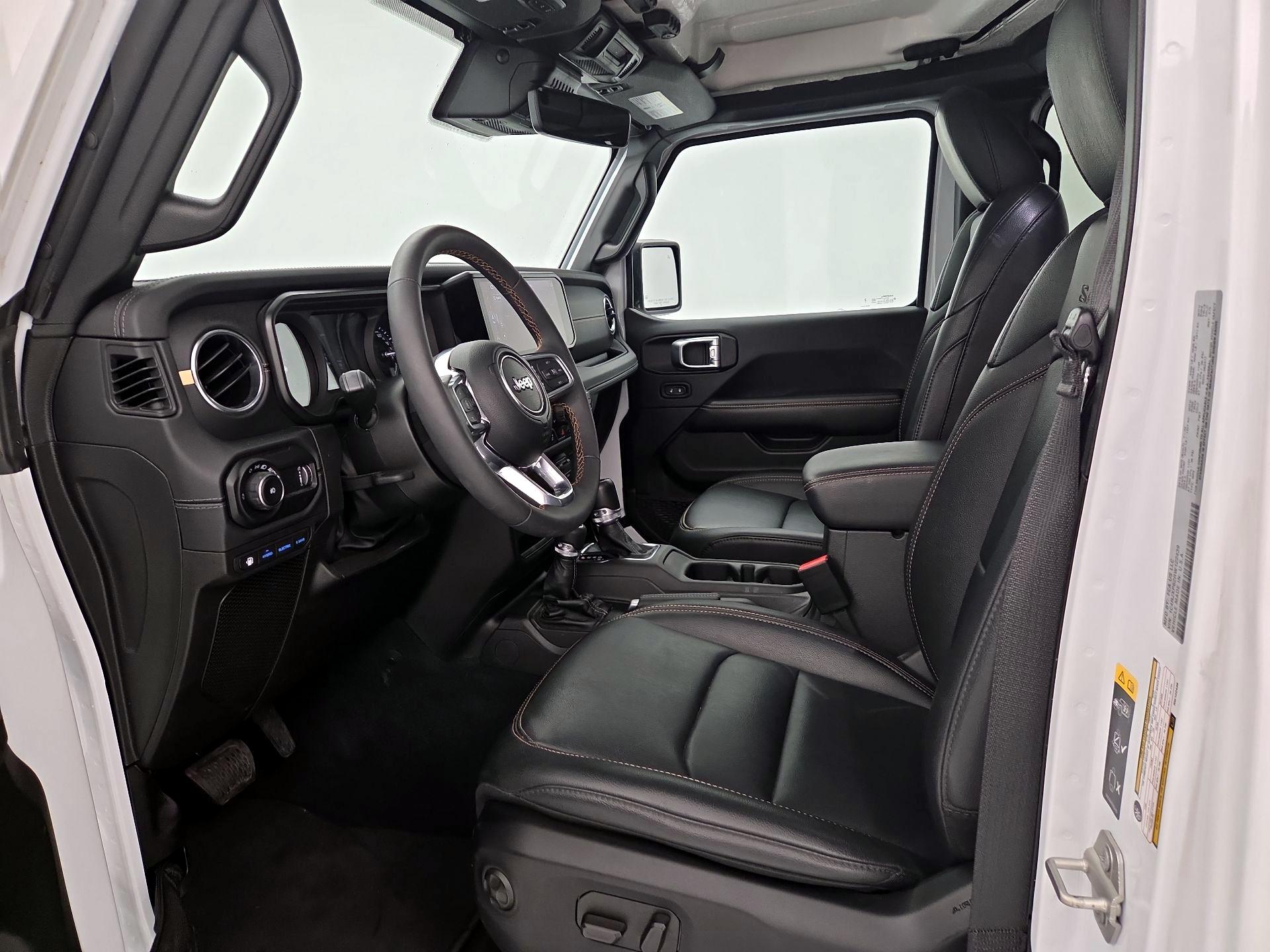 Thumbnail: 2024 Jeep Wrangler - 11