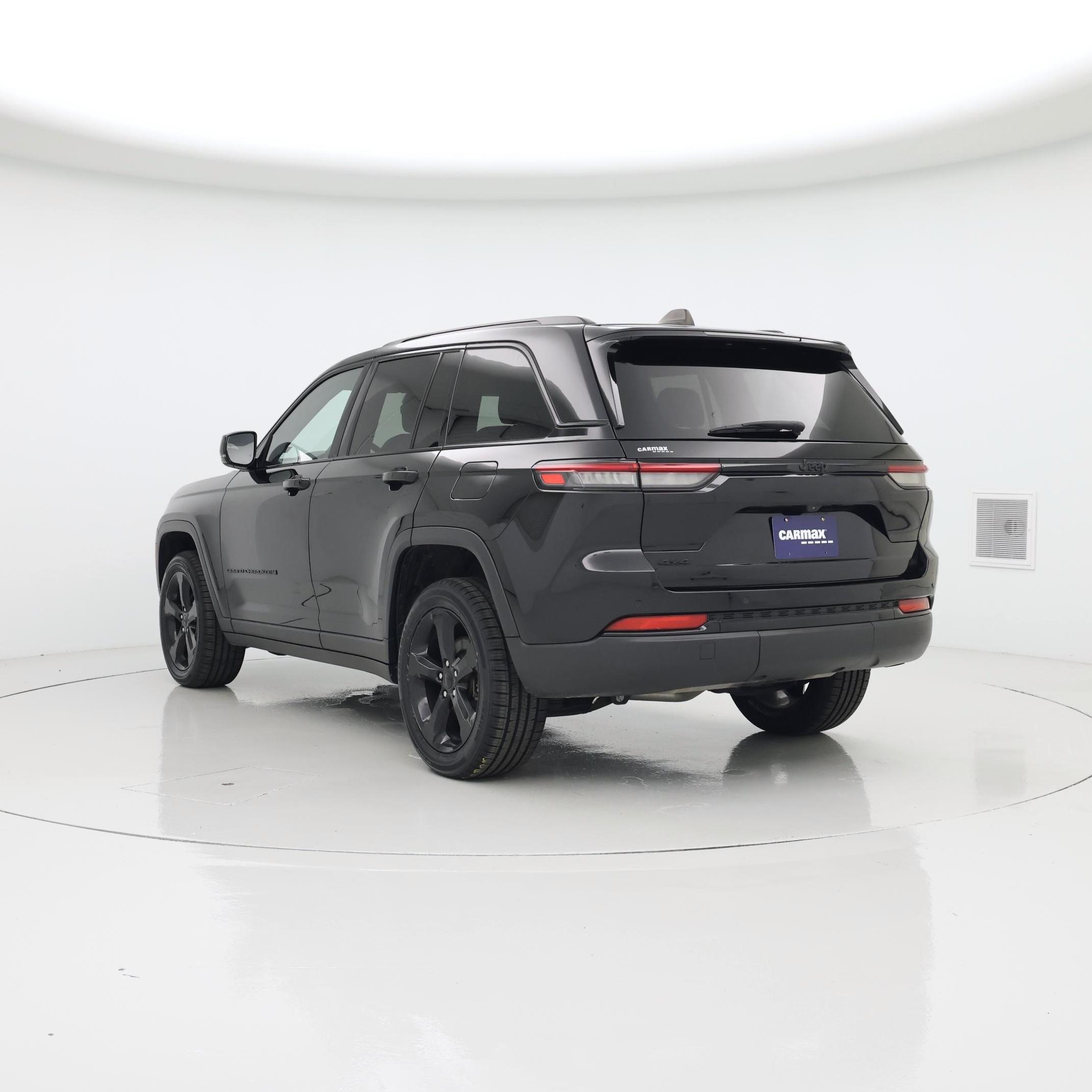 Thumbnail: 2023 Jeep Grand Cherokee - 2