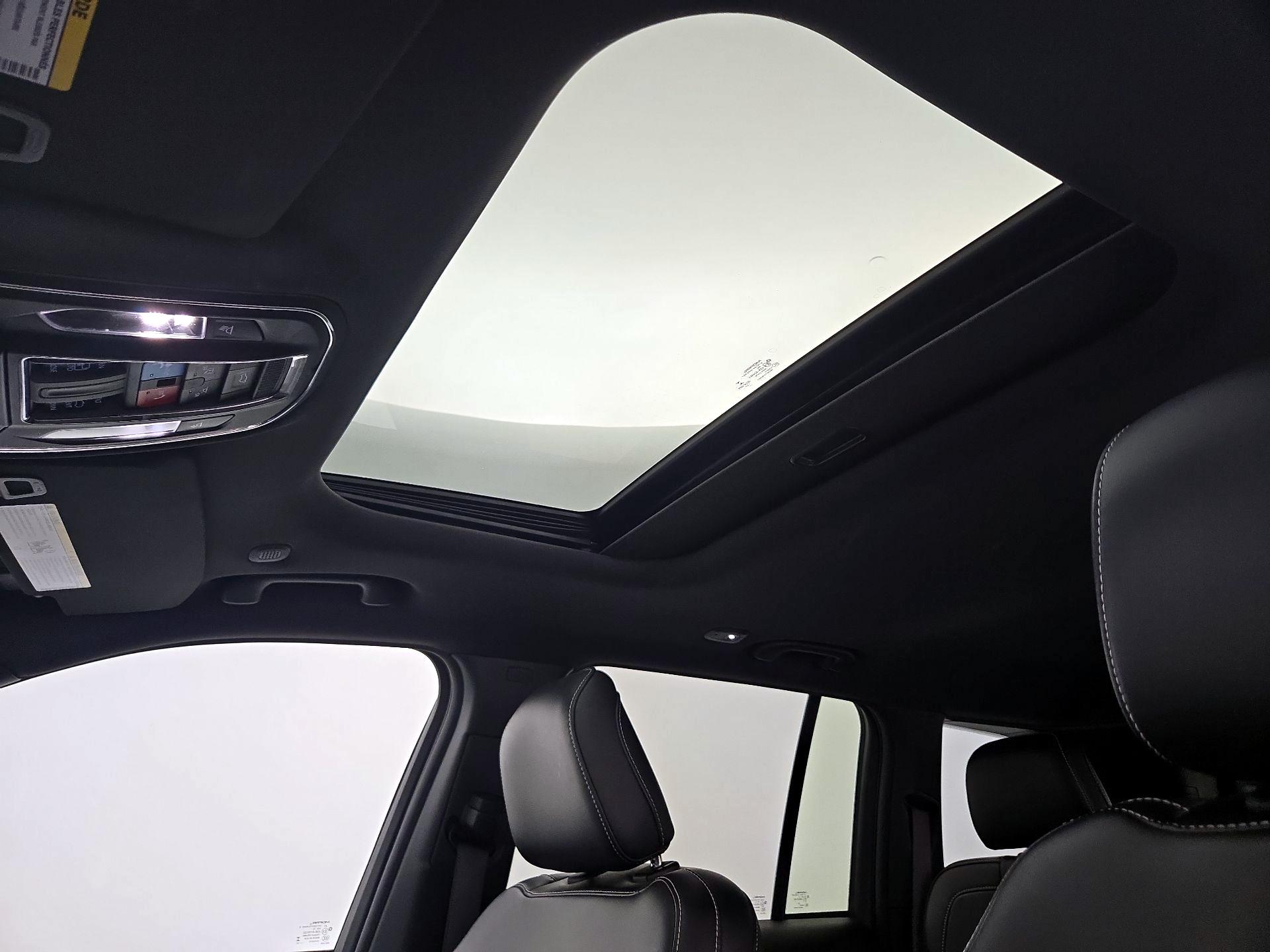 Thumbnail: 2023 Jeep Grand Cherokee - 19