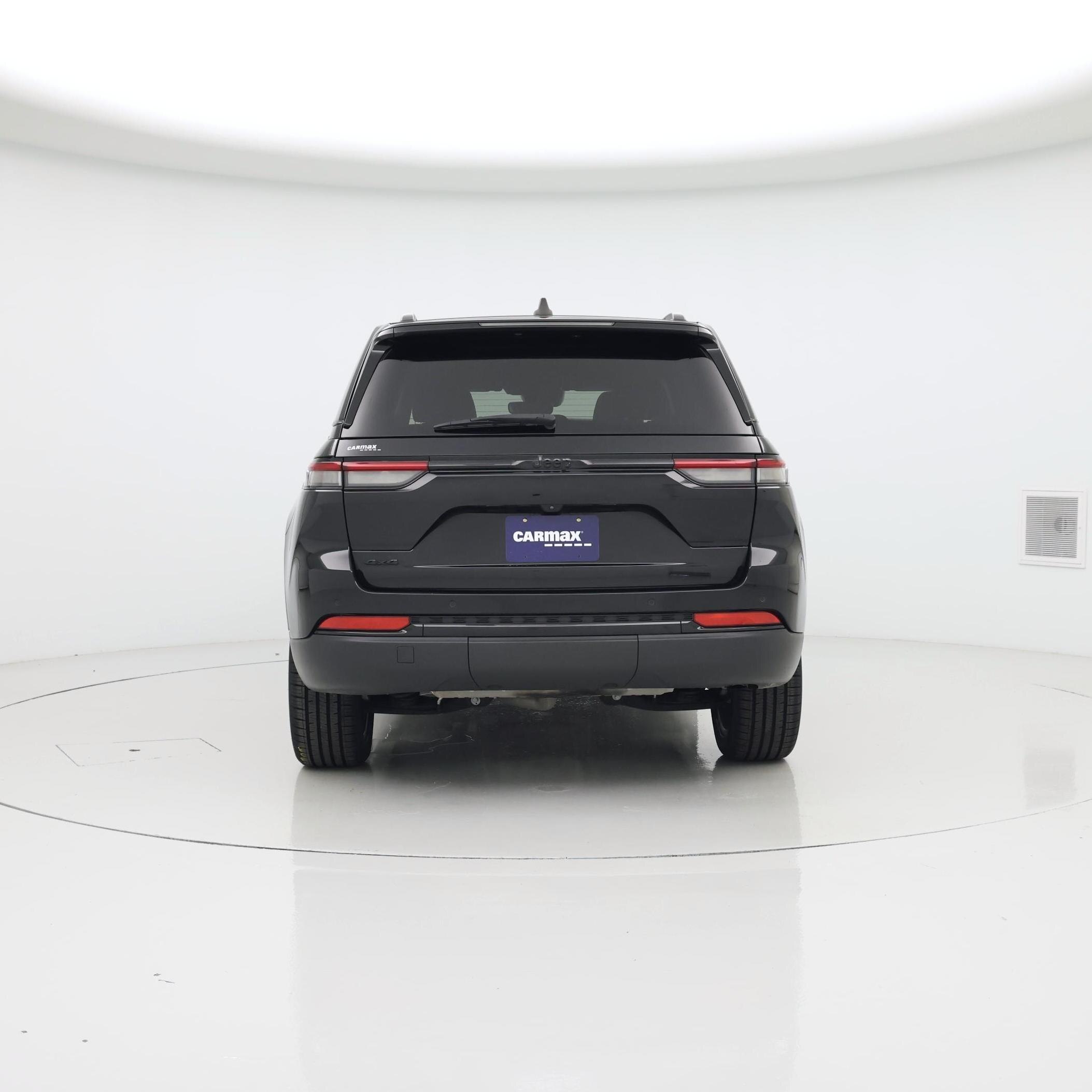 Thumbnail: 2023 Jeep Grand Cherokee - 6