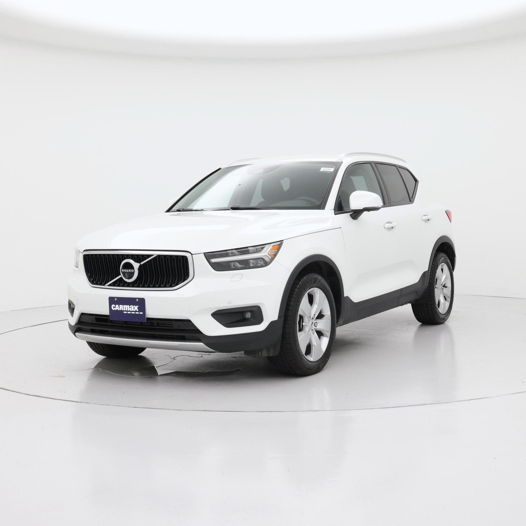 Thumbnail: 2021 Volvo XC40 - 4