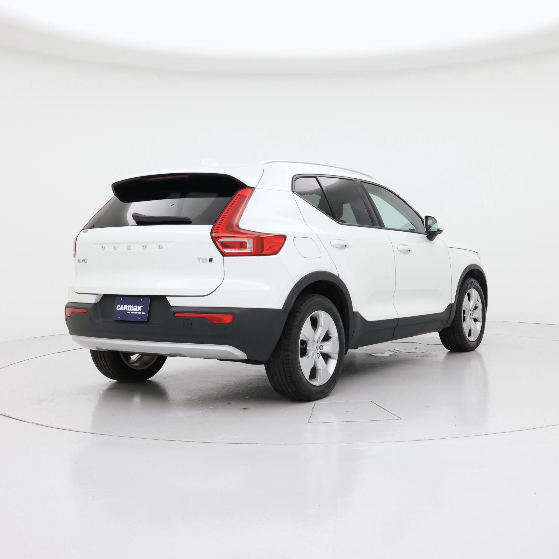 Thumbnail: 2021 Volvo XC40 - 8