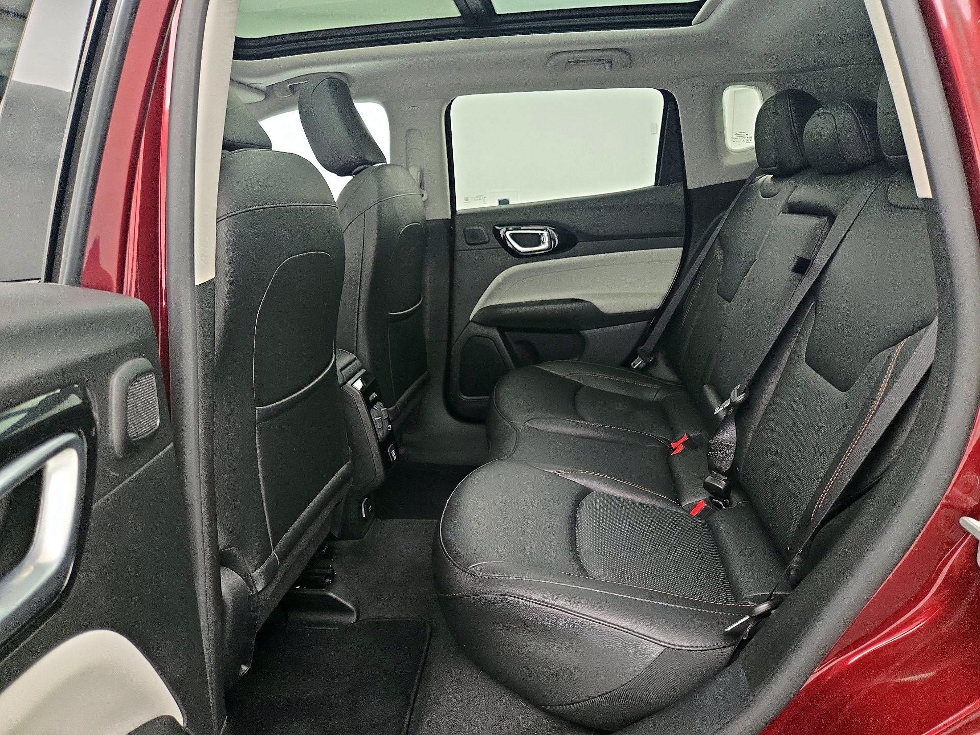Thumbnail: 2022 Jeep Compass - 20