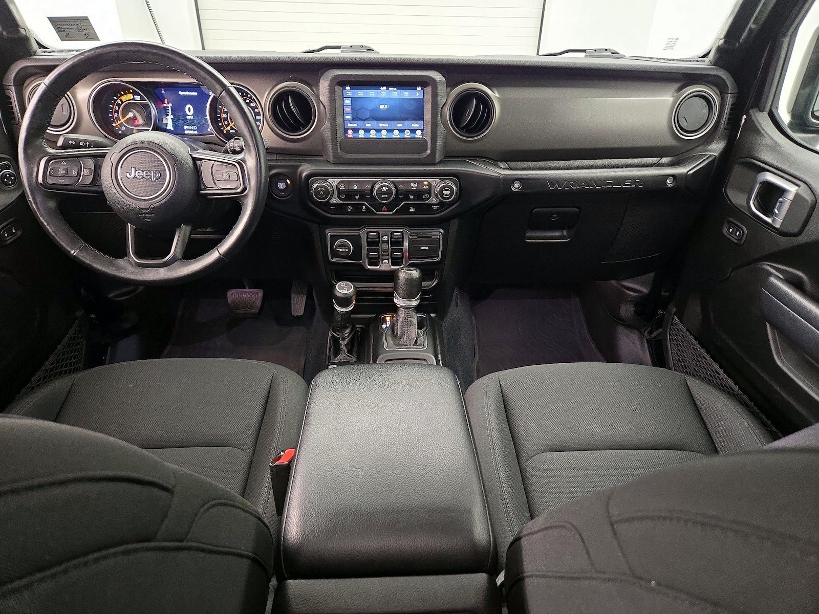 2022 Jeep Wrangler Unlimited Willys - Photo 10
