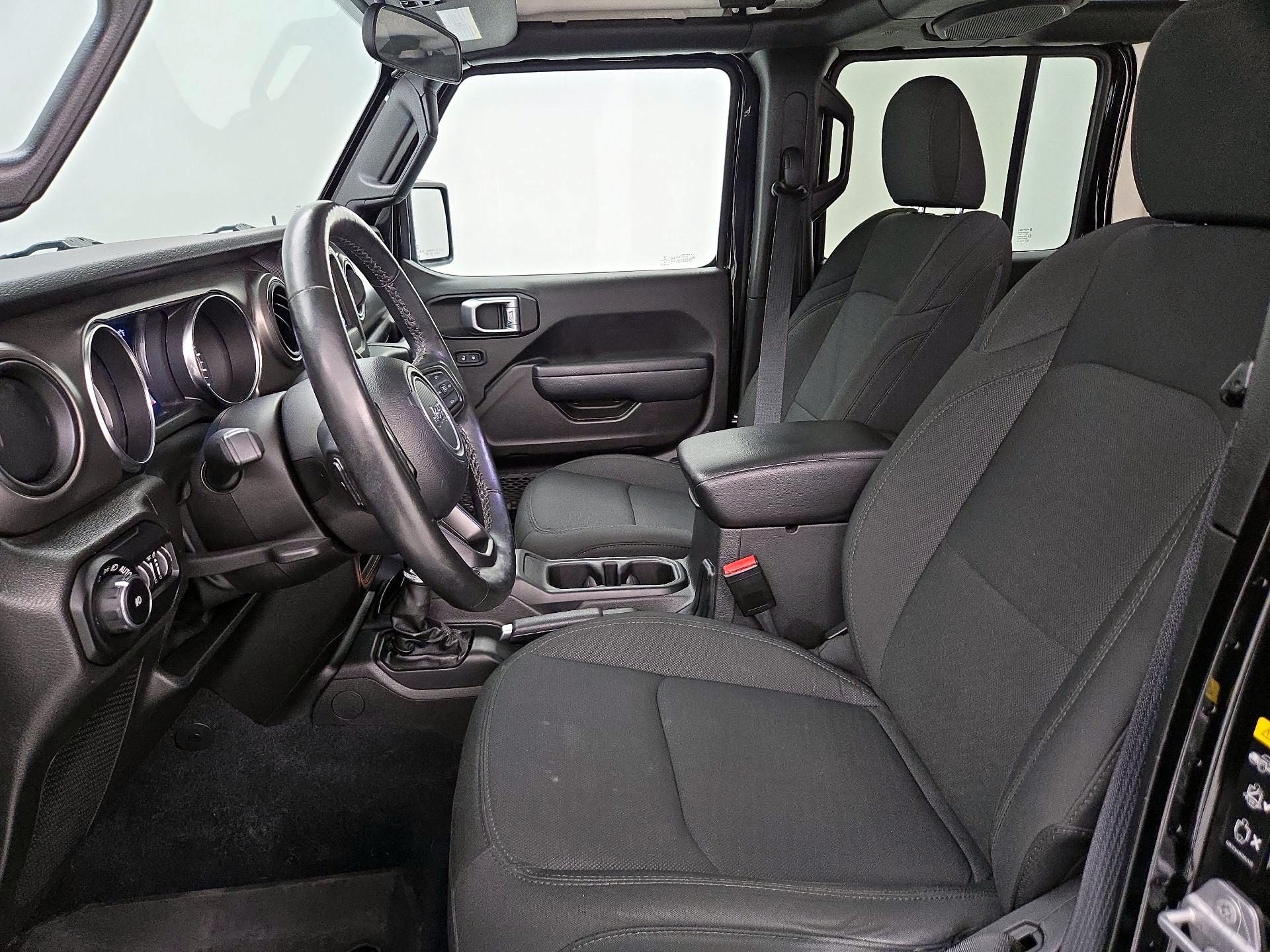Thumbnail: 2022 Jeep Wrangler - 11