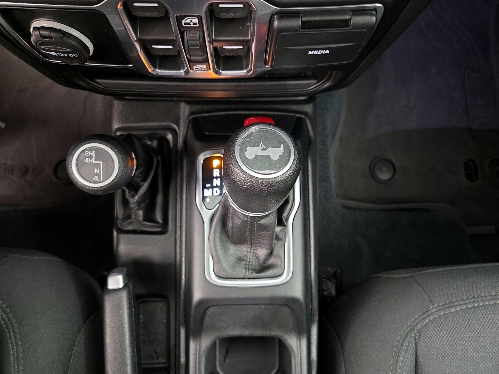 2022 Jeep Wrangler Unlimited Willys - Photo 18