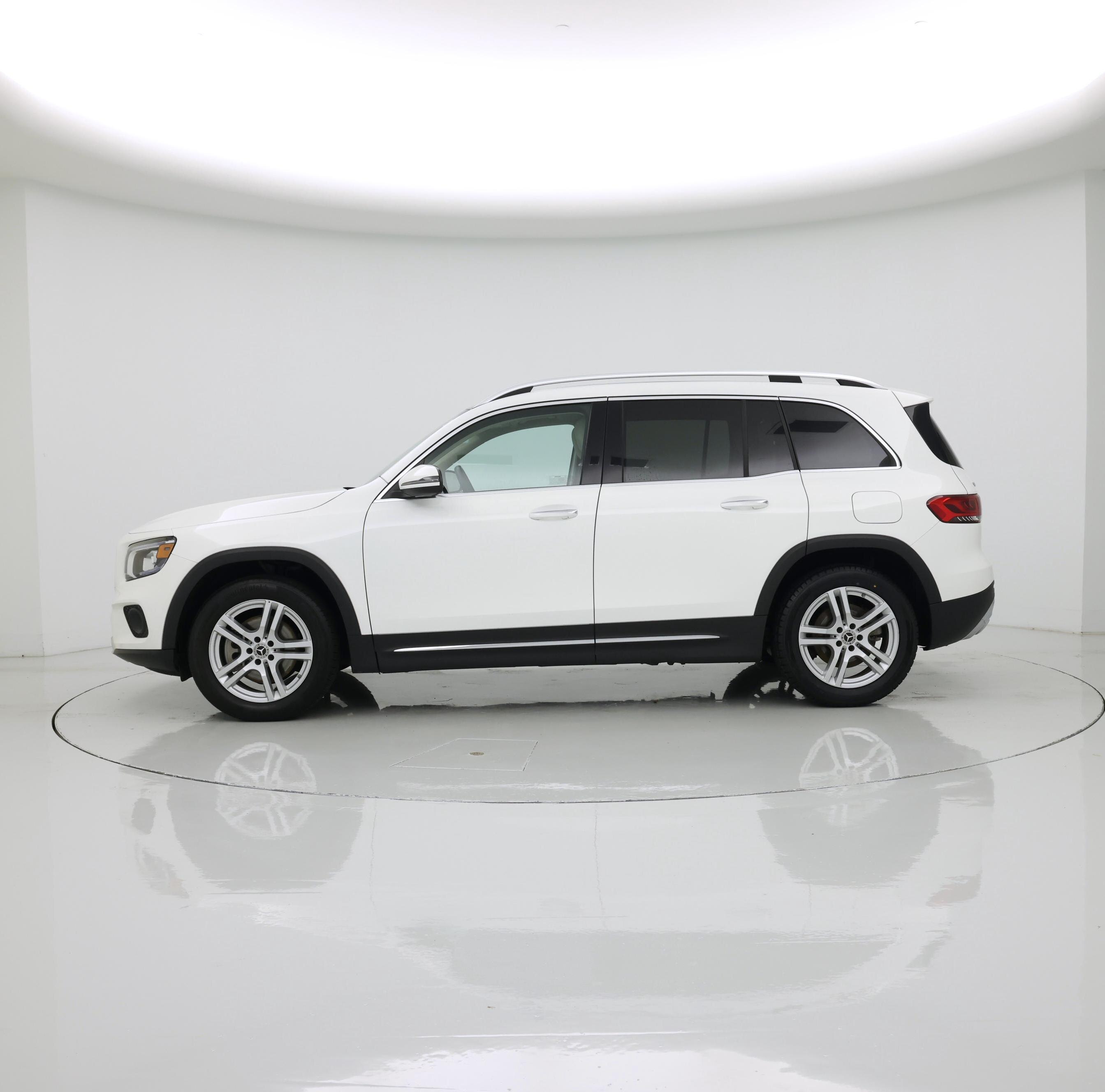 Thumbnail: 2022 Mercedes-Benz GLB - 3