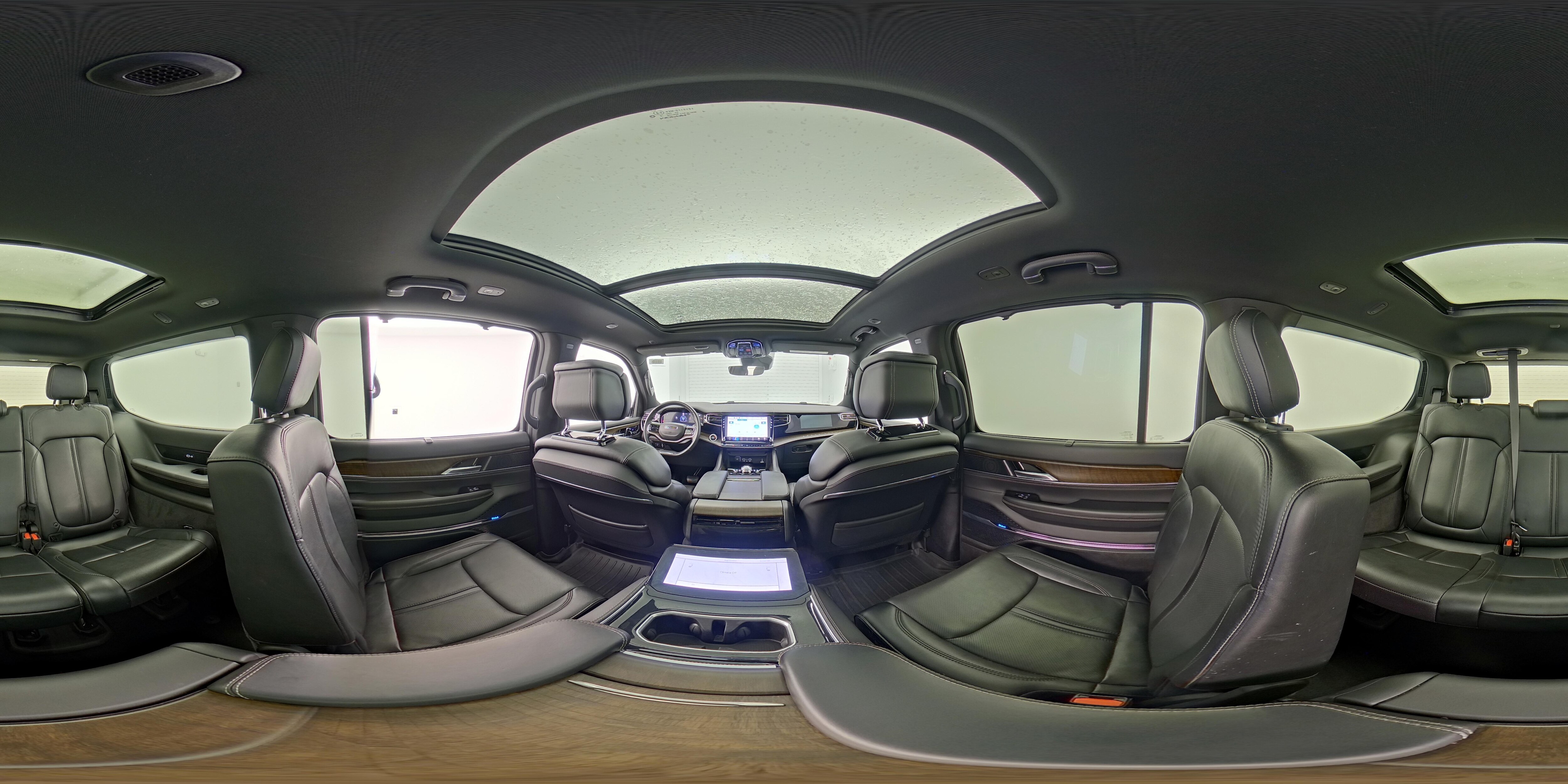 2022 Jeep Grand Wagoneer Series I - Photo 31