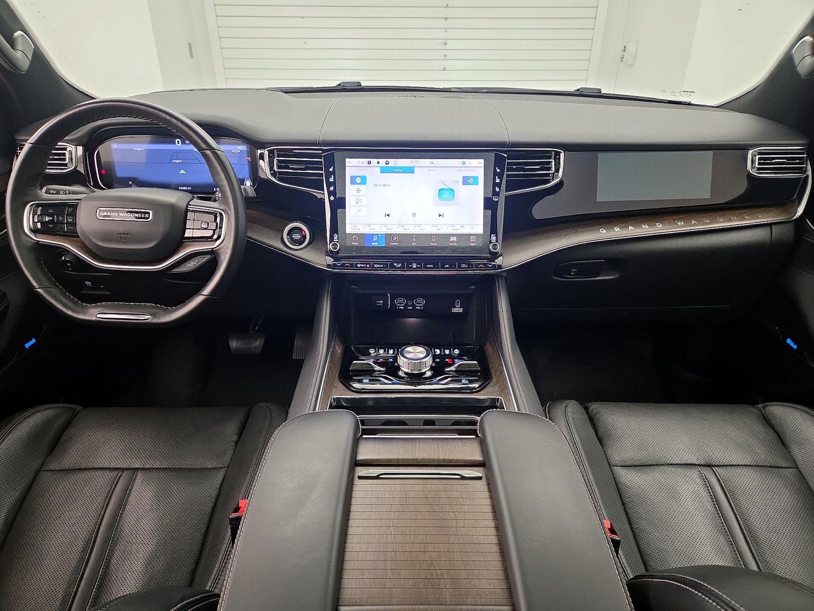 2022 Jeep Grand Wagoneer Series I - Photo 10