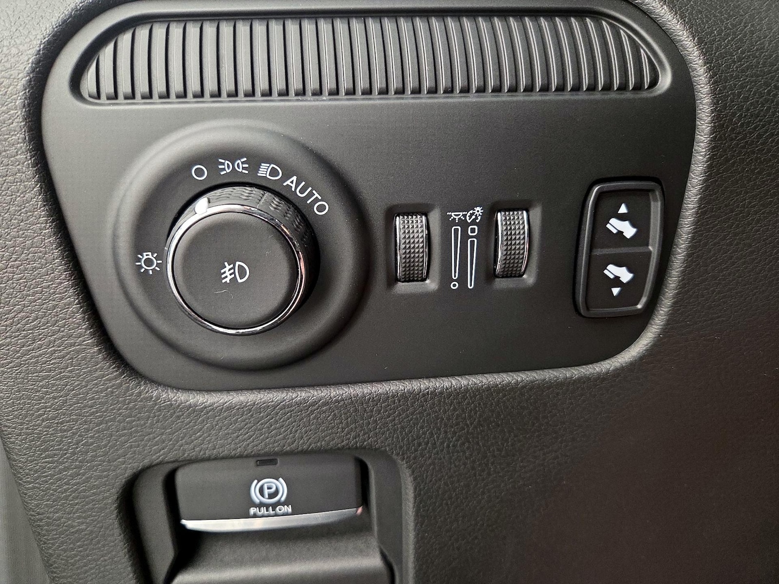 2022 Jeep Grand Wagoneer Series I - Photo 14