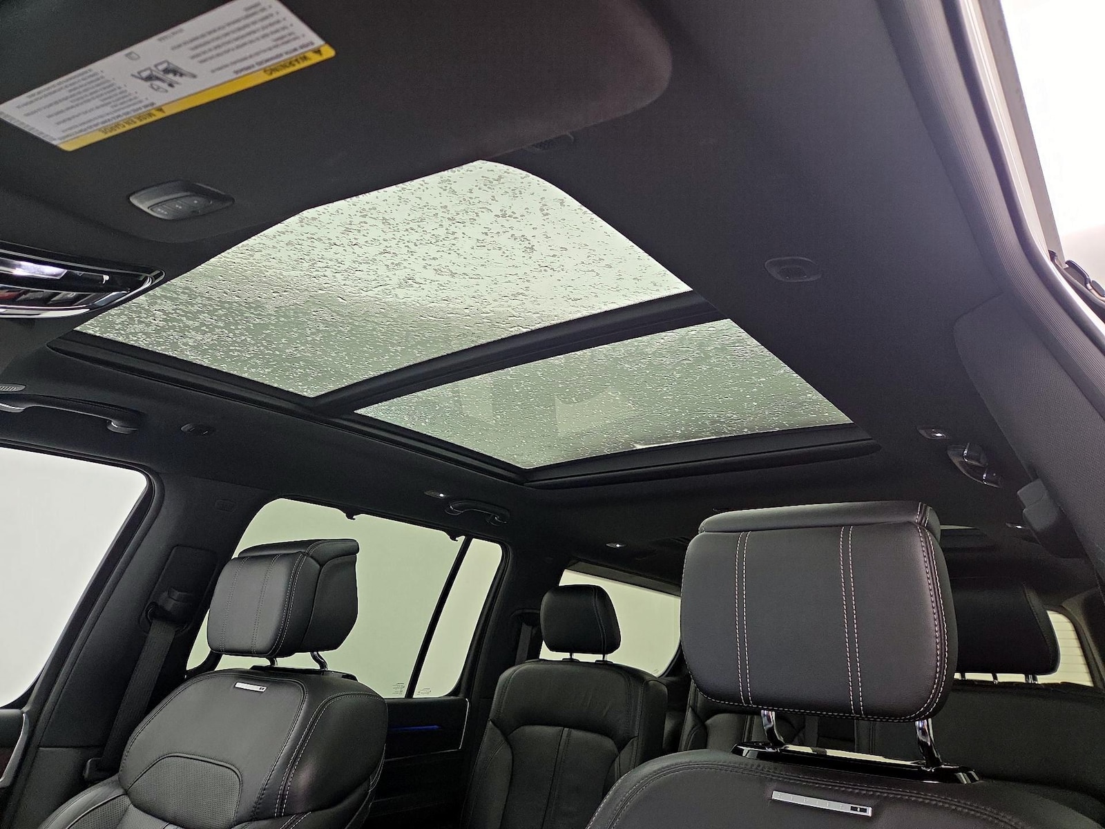 2022 Jeep Grand Wagoneer Series I - Photo 21