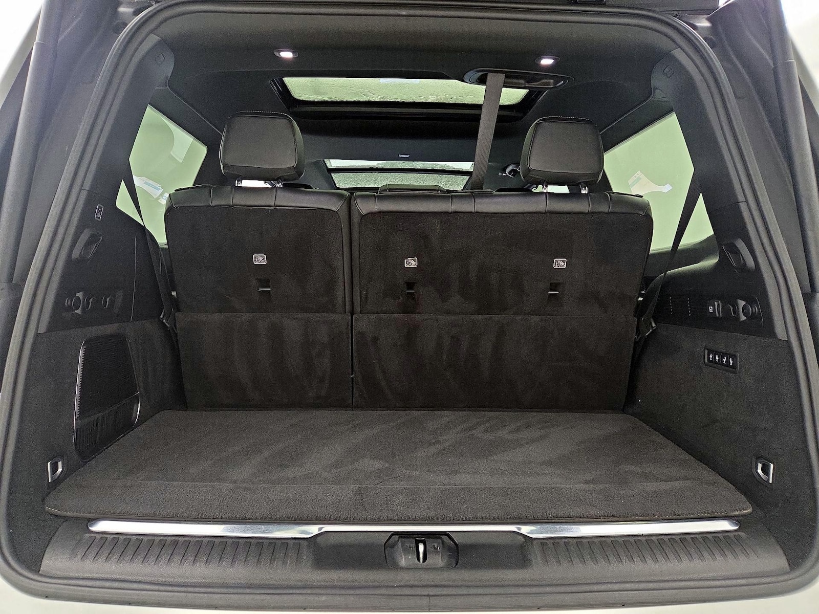 2022 Jeep Grand Wagoneer Series I - Photo 24