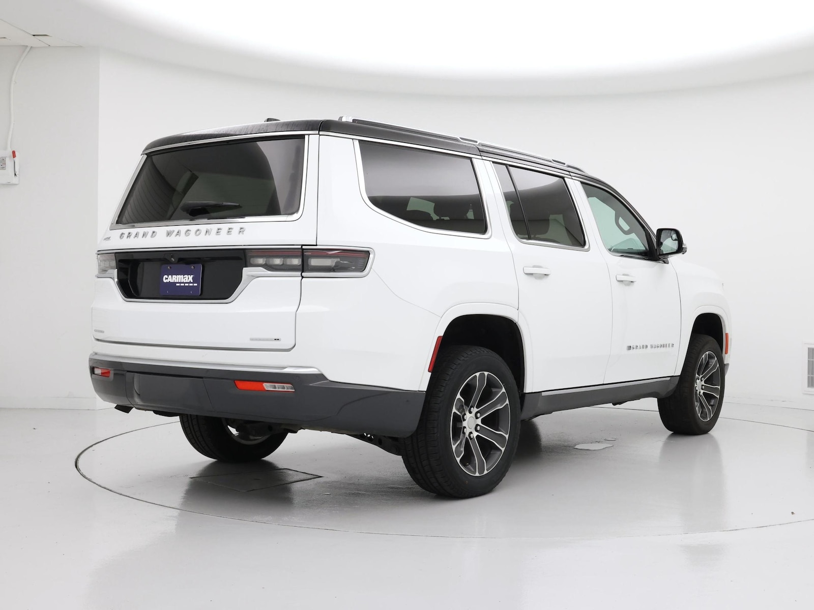 2022 Jeep Grand Wagoneer Series I - Photo 9