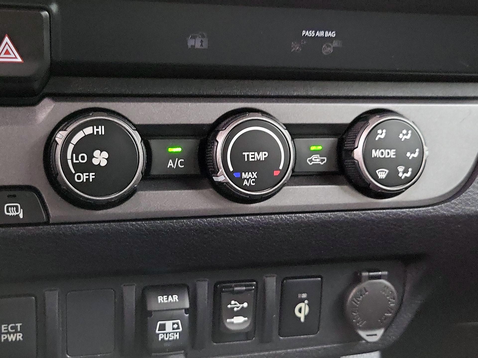 Thumbnail: 2019 Toyota Tacoma - 17