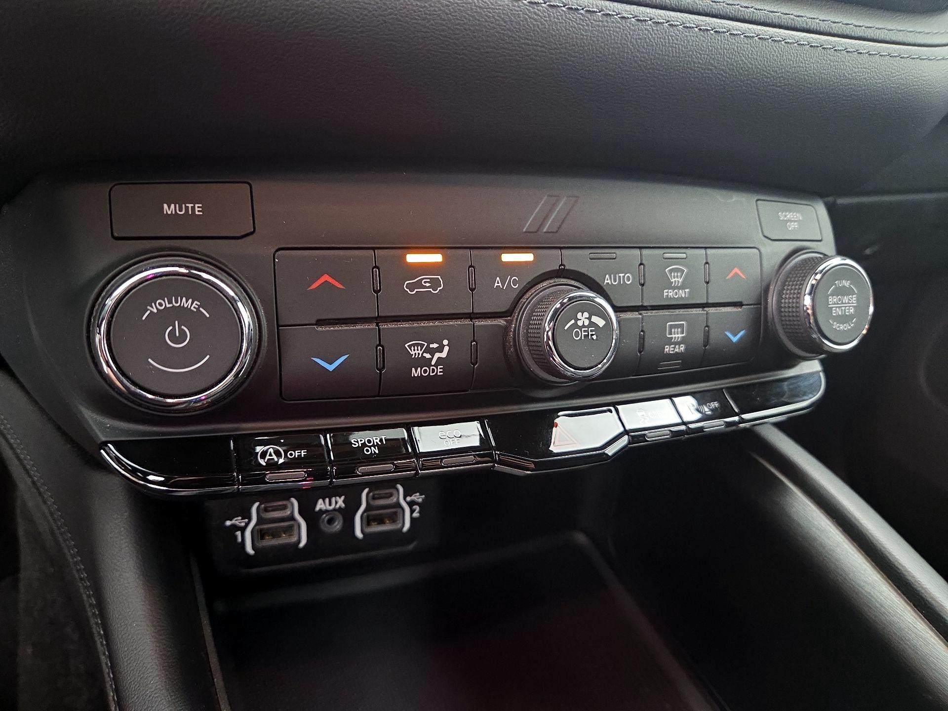 Thumbnail: 2023 Dodge Durango - 16