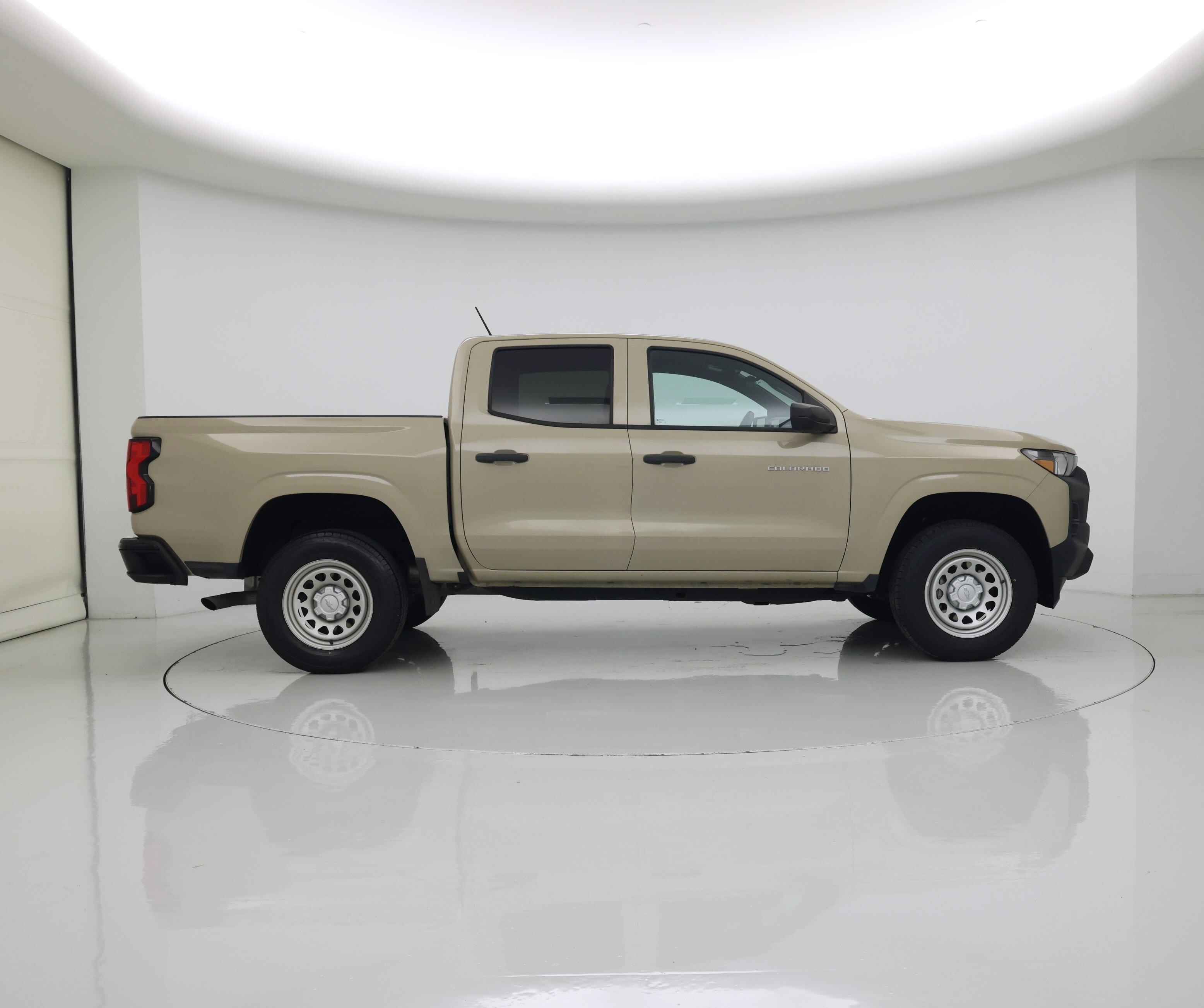 Thumbnail: 2023 Chevrolet Colorado - 7