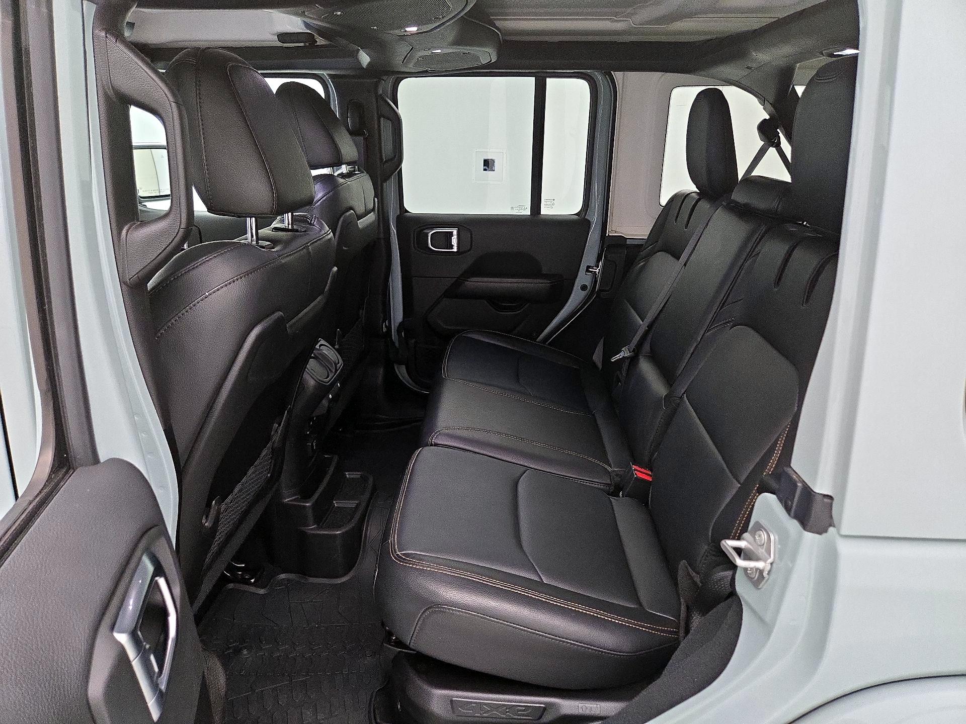 Thumbnail: 2024 Jeep Wrangler - 20