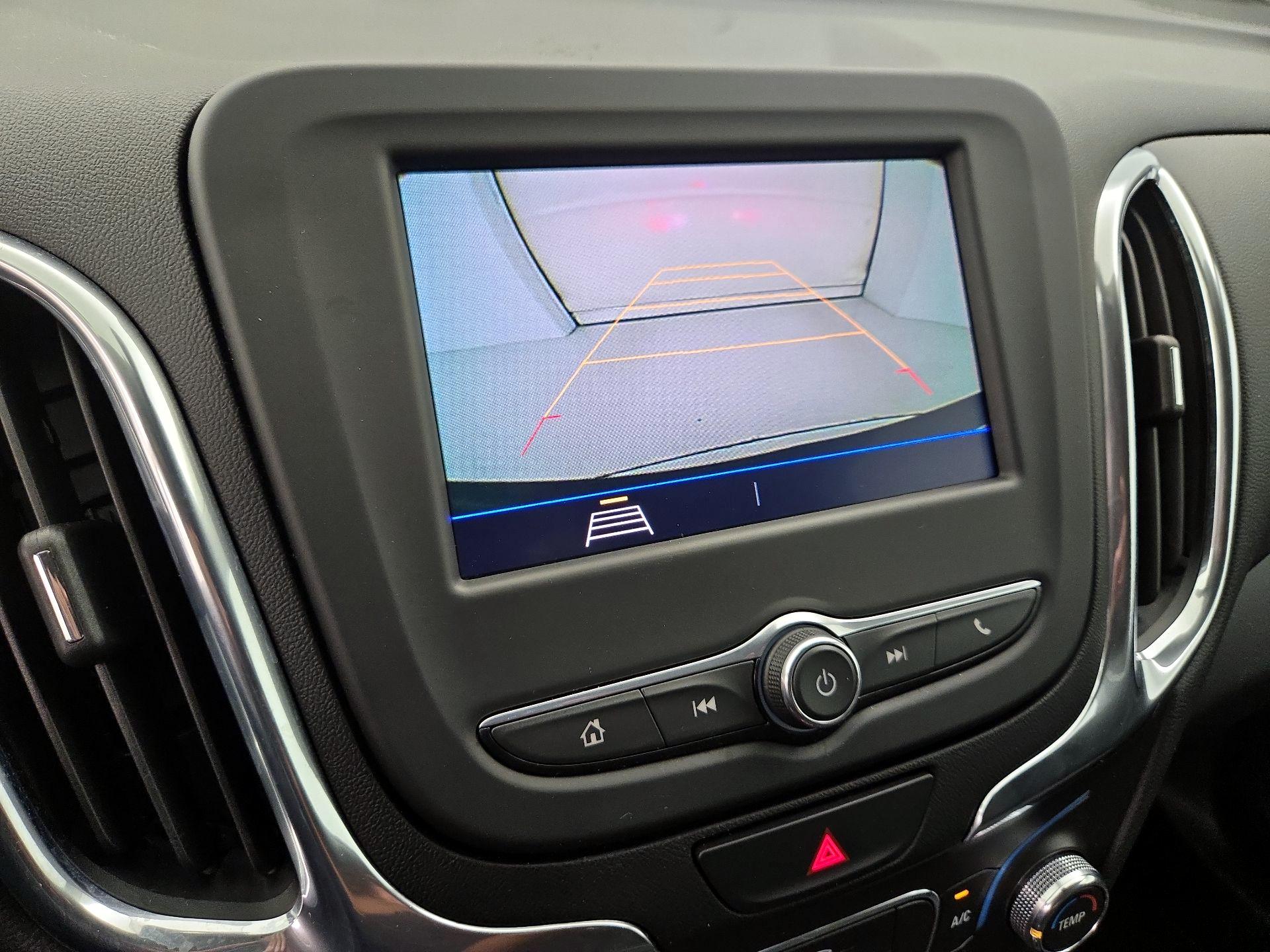 Thumbnail: 2021 Chevrolet Equinox - 14
