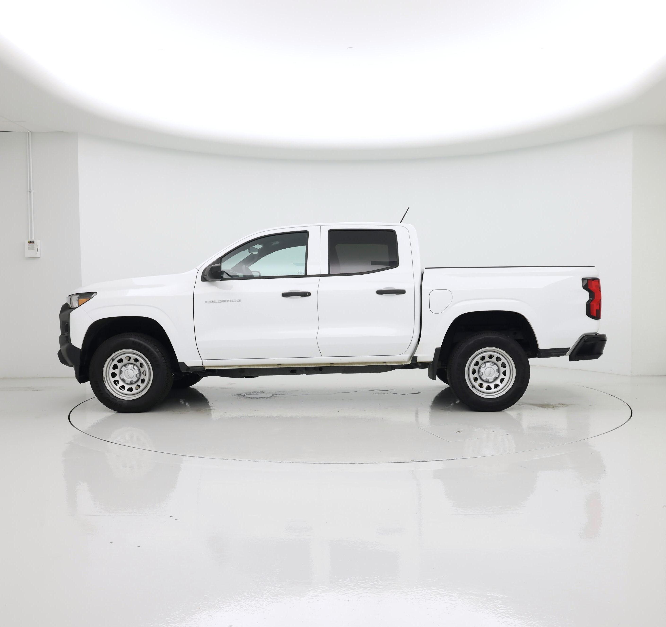Thumbnail: 2024 Chevrolet Colorado - 3