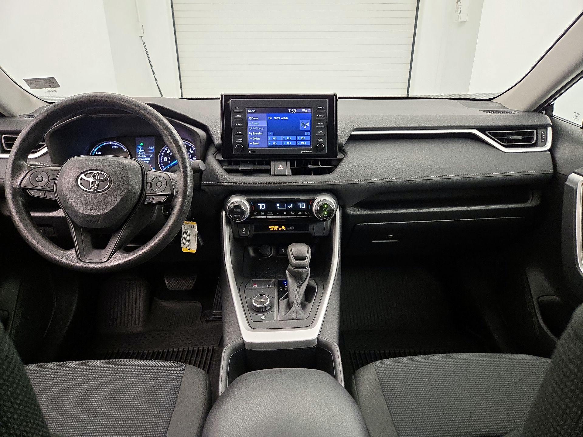 Thumbnail: 2022 Toyota RAV4 - 9