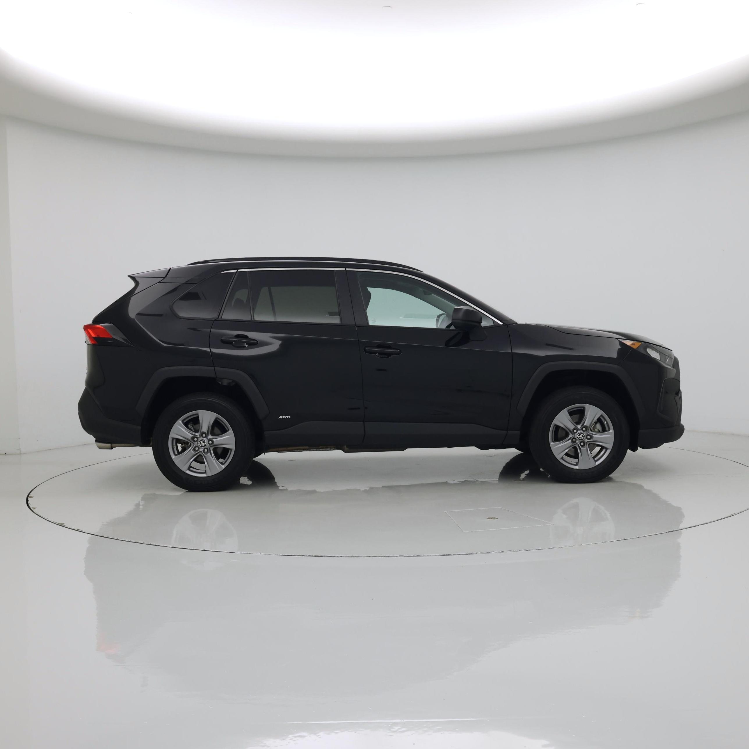 Thumbnail: 2022 Toyota RAV4 - 7