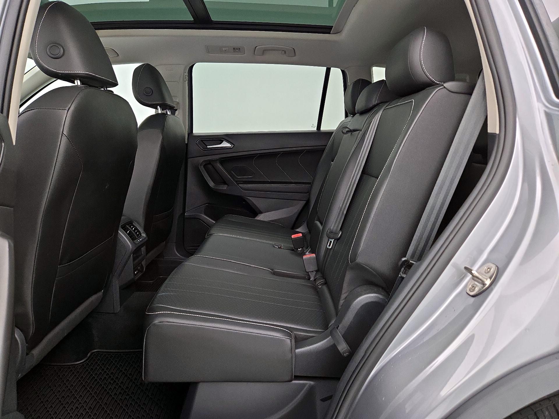 Thumbnail: 2022 Volkswagen Tiguan - 20