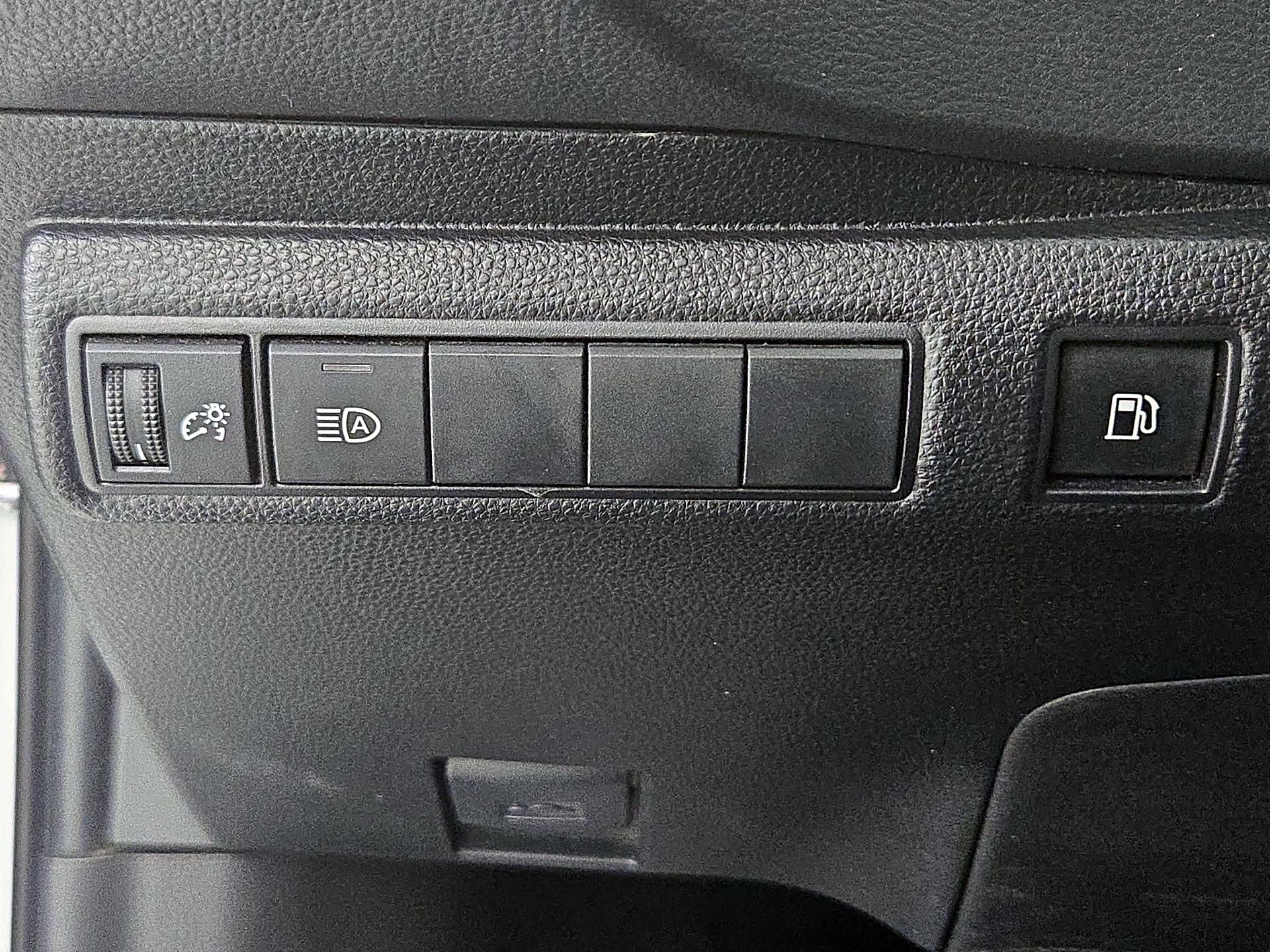 Thumbnail: 2023 Toyota Corolla - 13