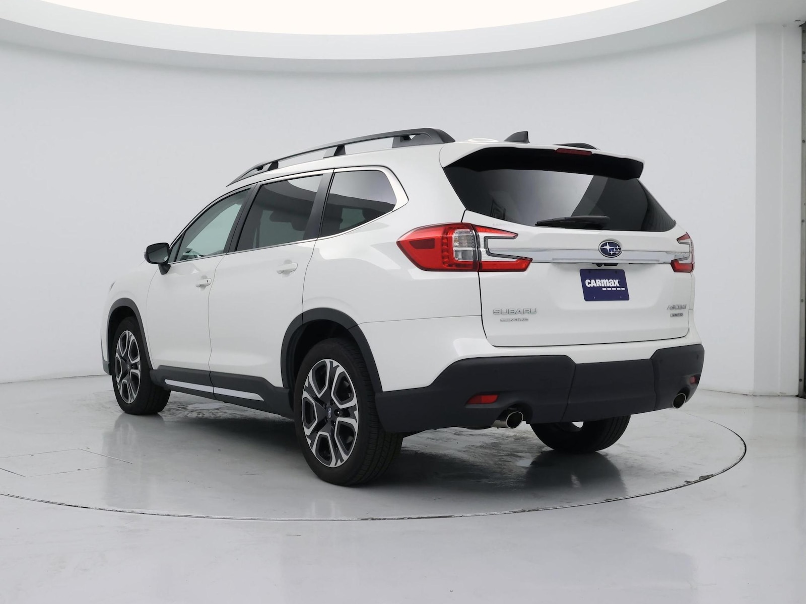 2023 Subaru Ascent Limited - Photo 3