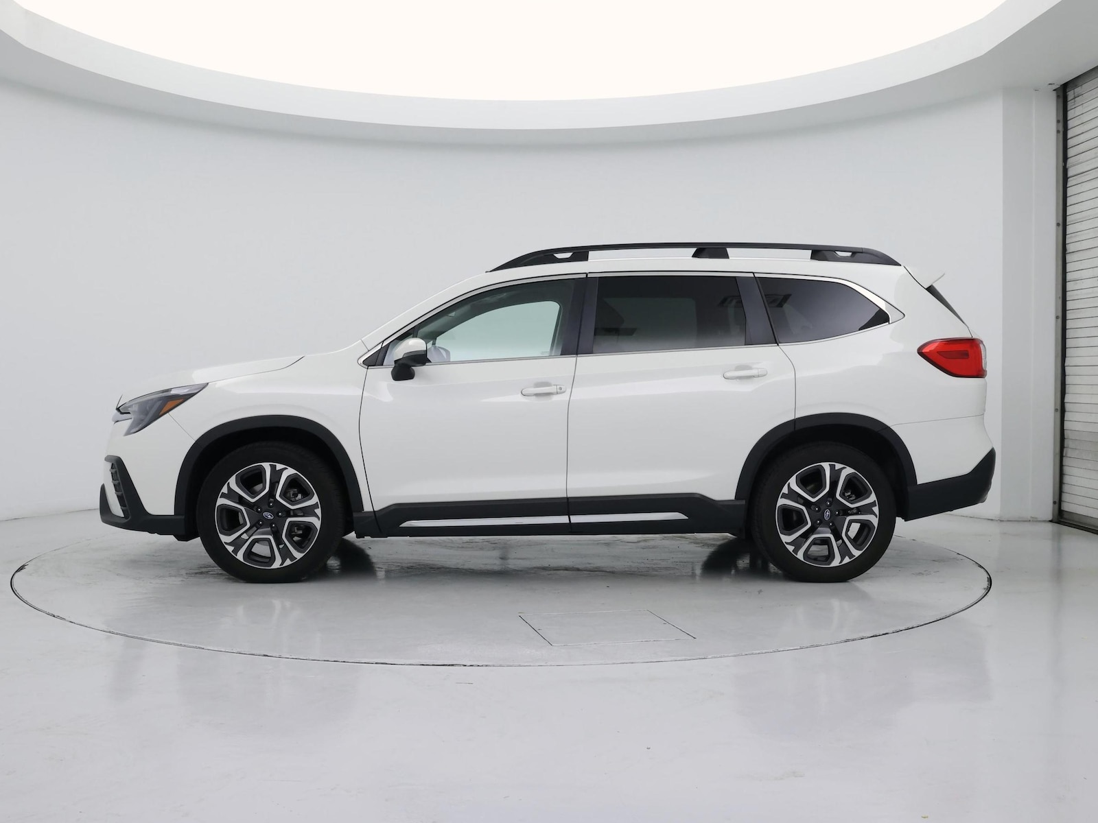 2023 Subaru Ascent Limited - Photo 4