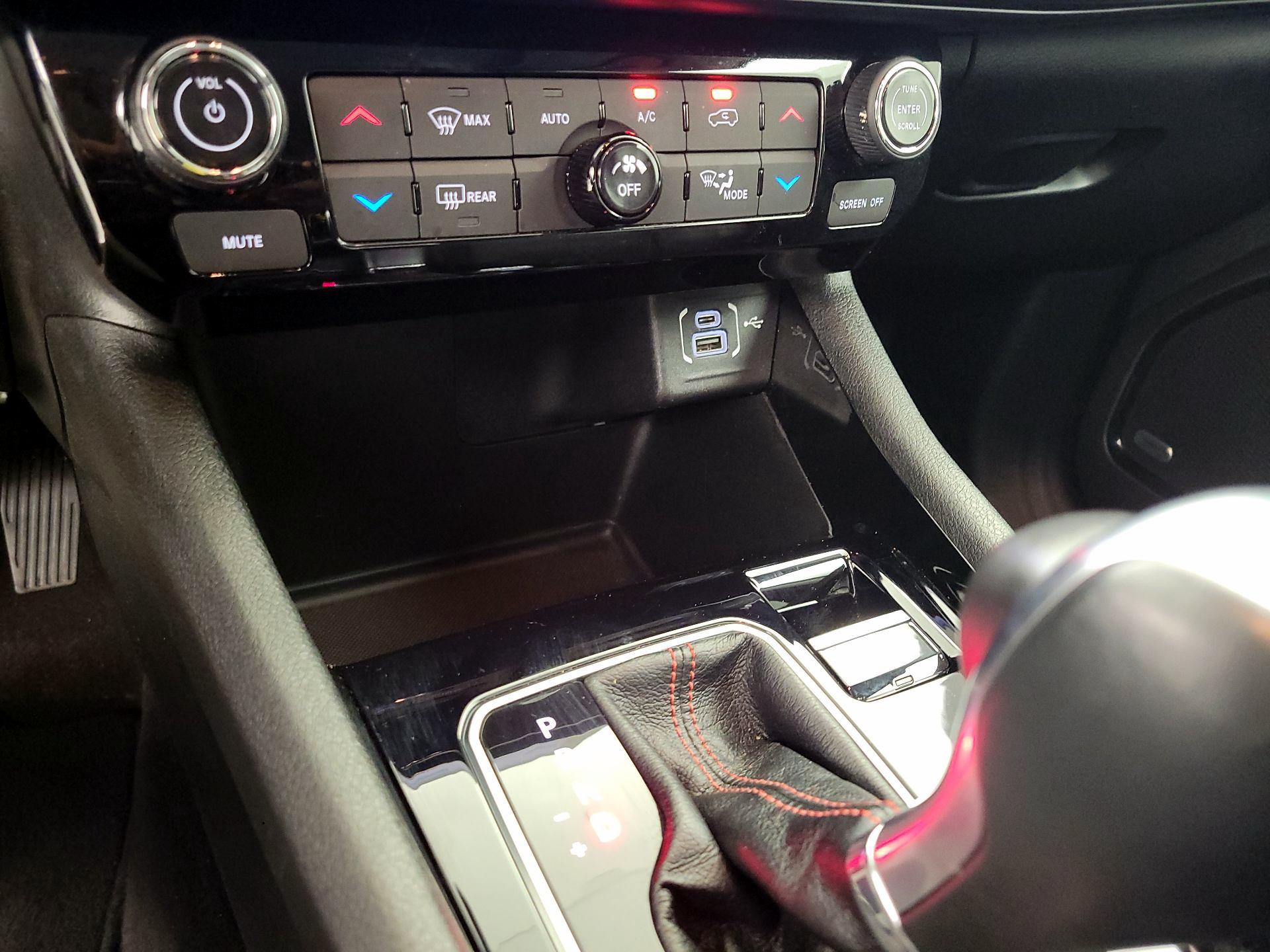 Thumbnail: 2022 Jeep Compass - 18