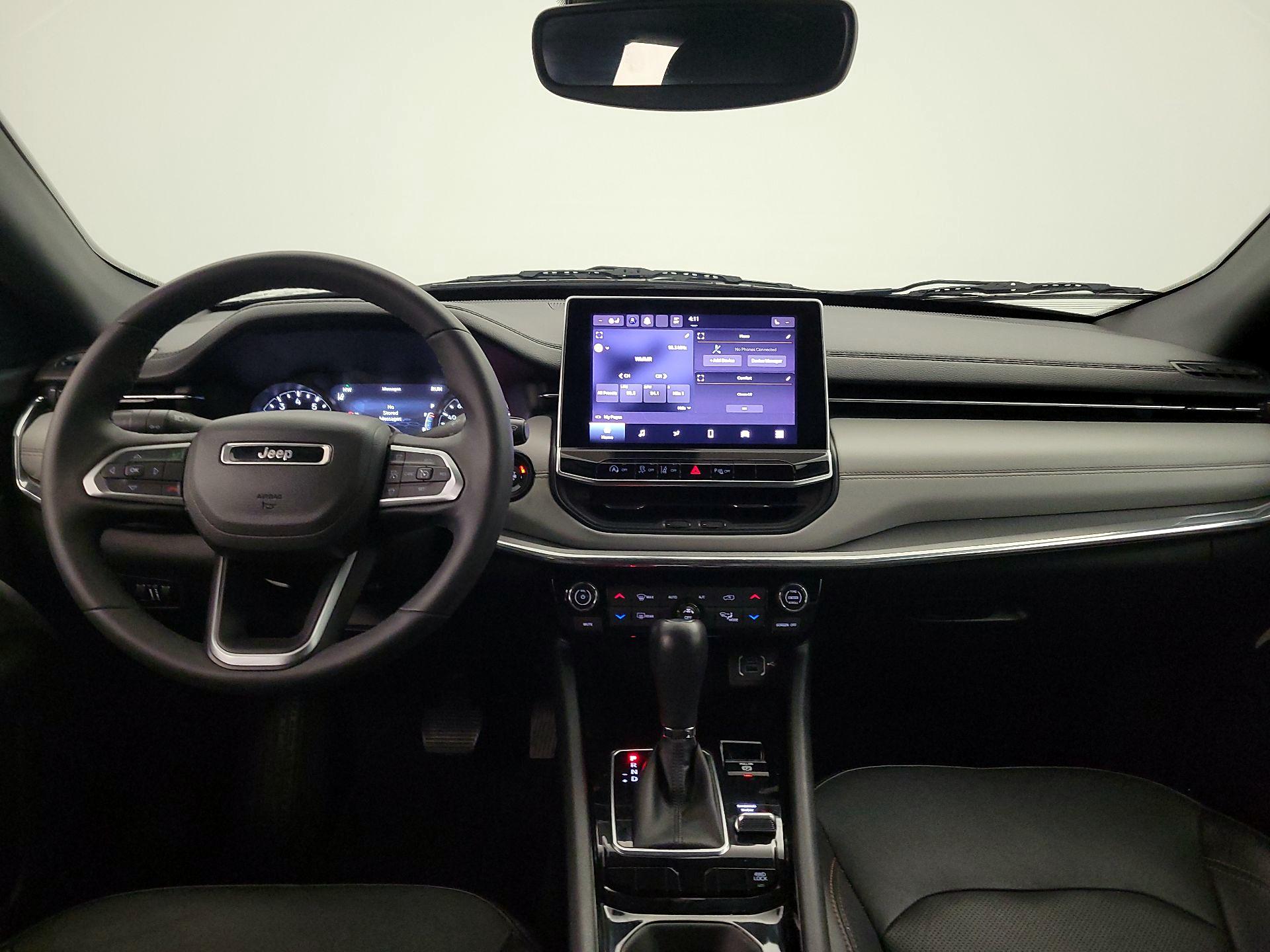 Thumbnail: 2023 Jeep Compass - 9