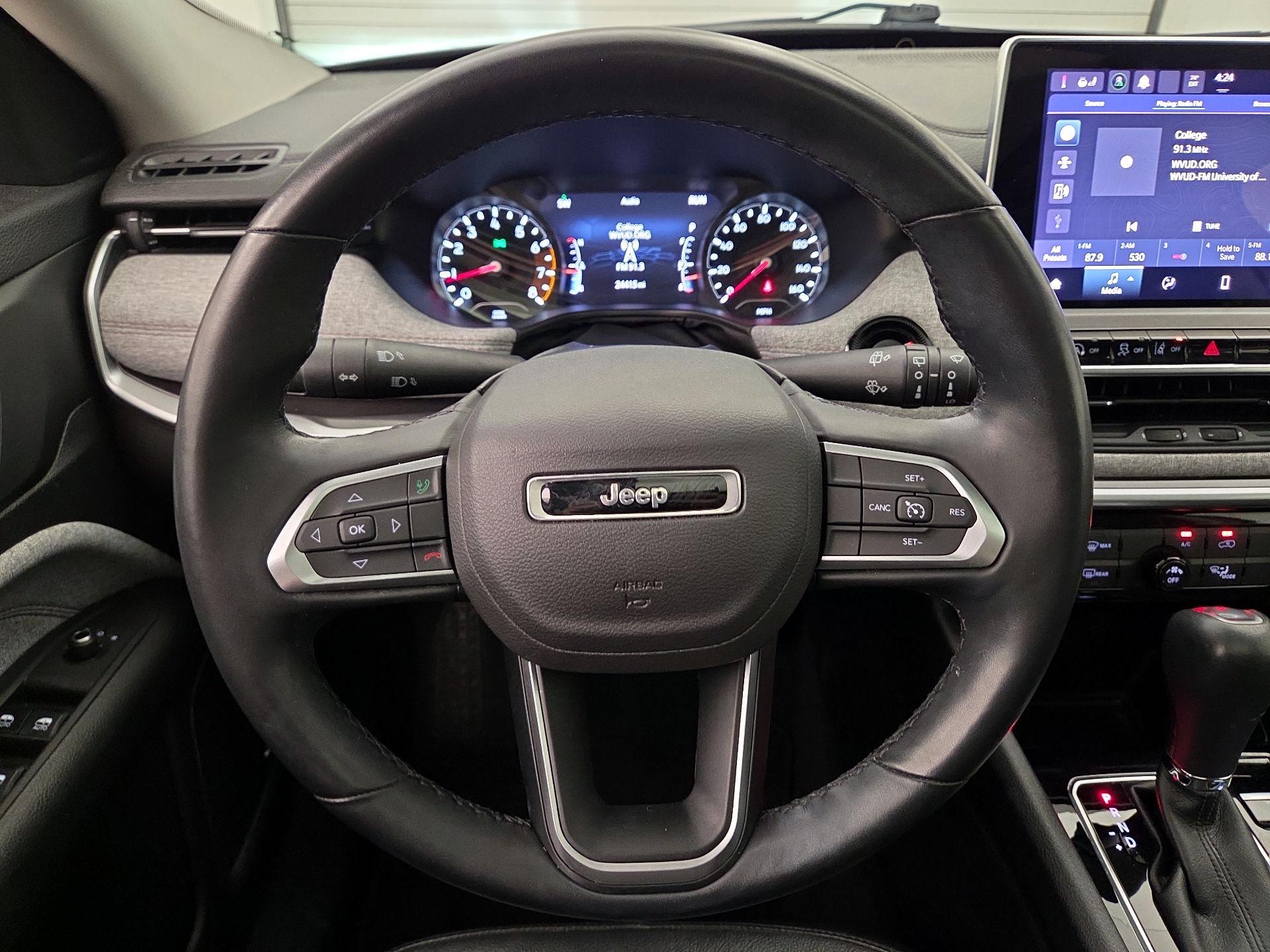 Thumbnail: 2022 Jeep Compass - 10