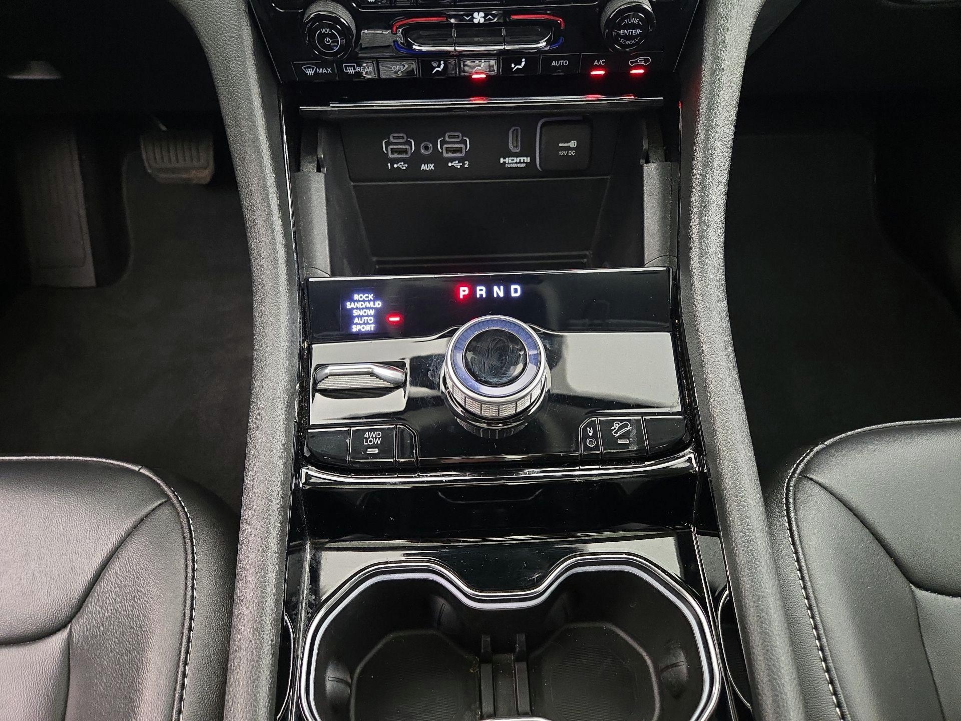 Thumbnail: 2023 Jeep Grand Cherokee - 18
