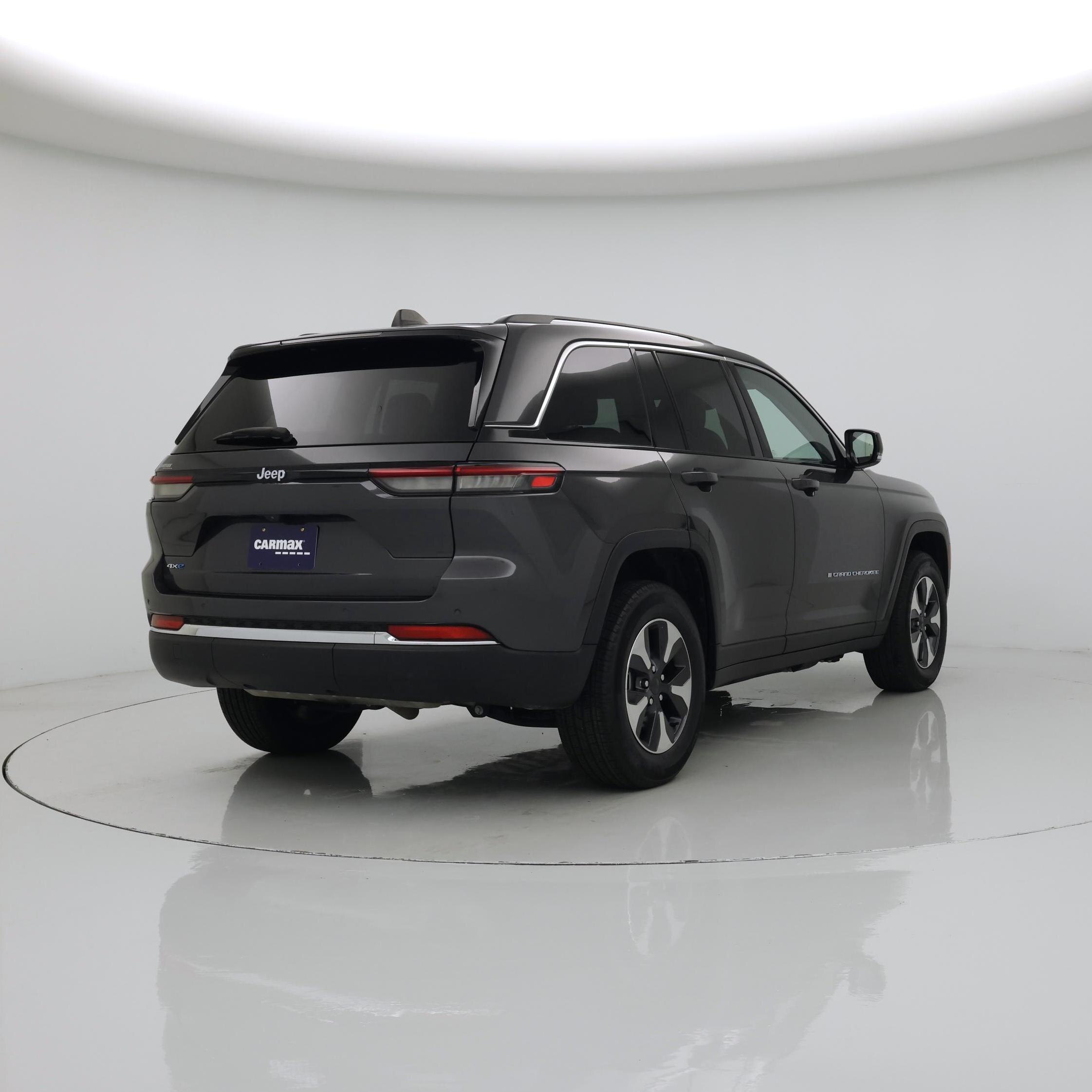 Thumbnail: 2023 Jeep Grand Cherokee - 8