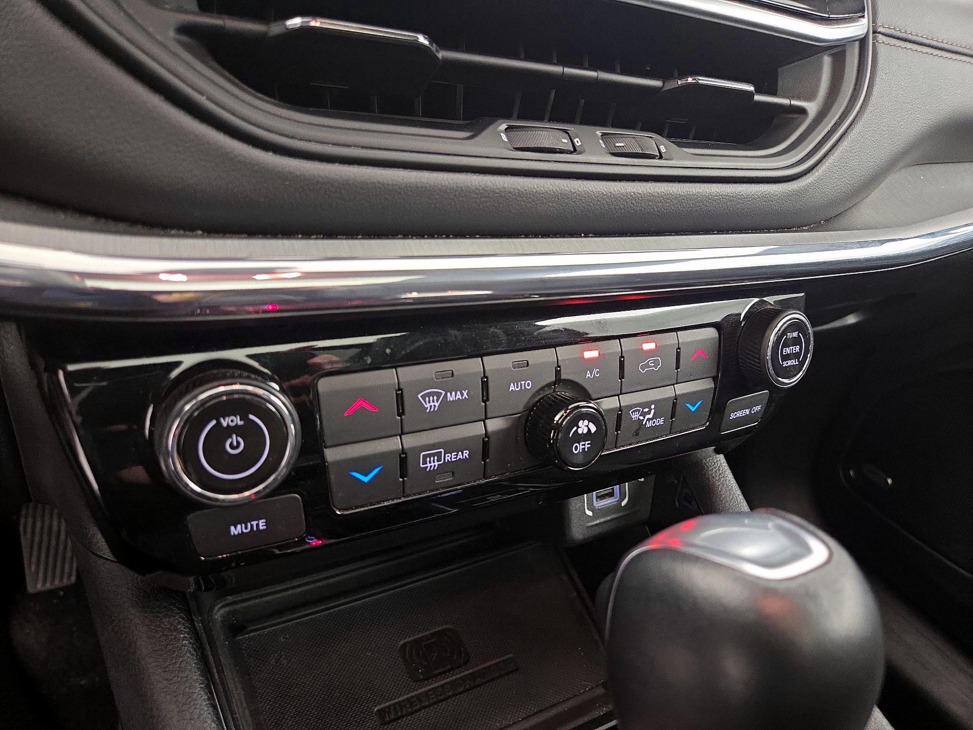 Thumbnail: 2022 Jeep Compass - 17