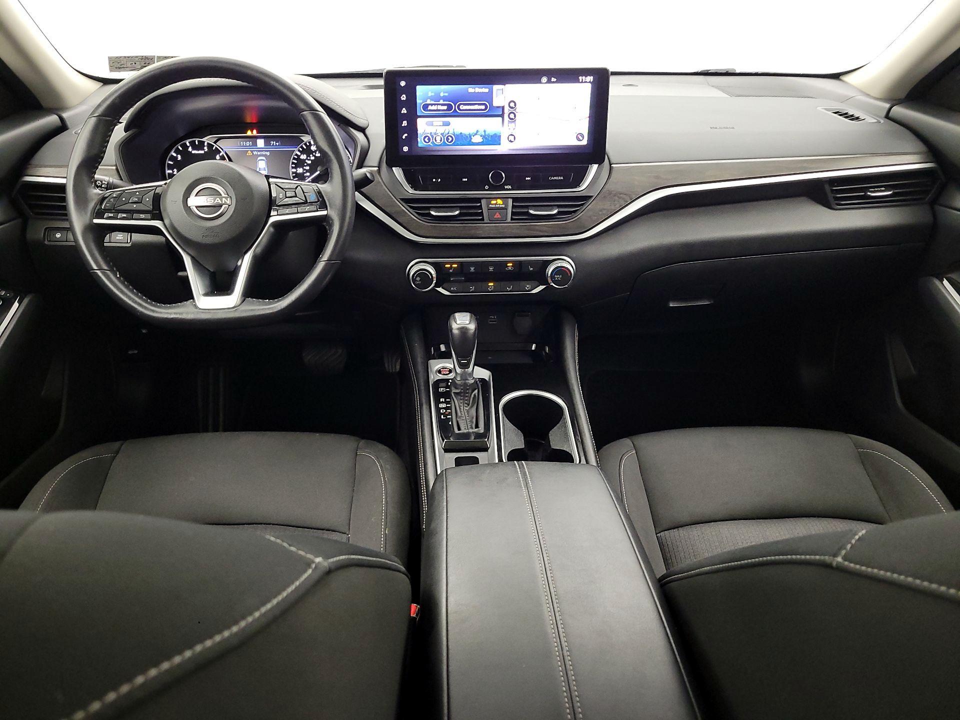 Thumbnail: 2023 Nissan Altima - 9