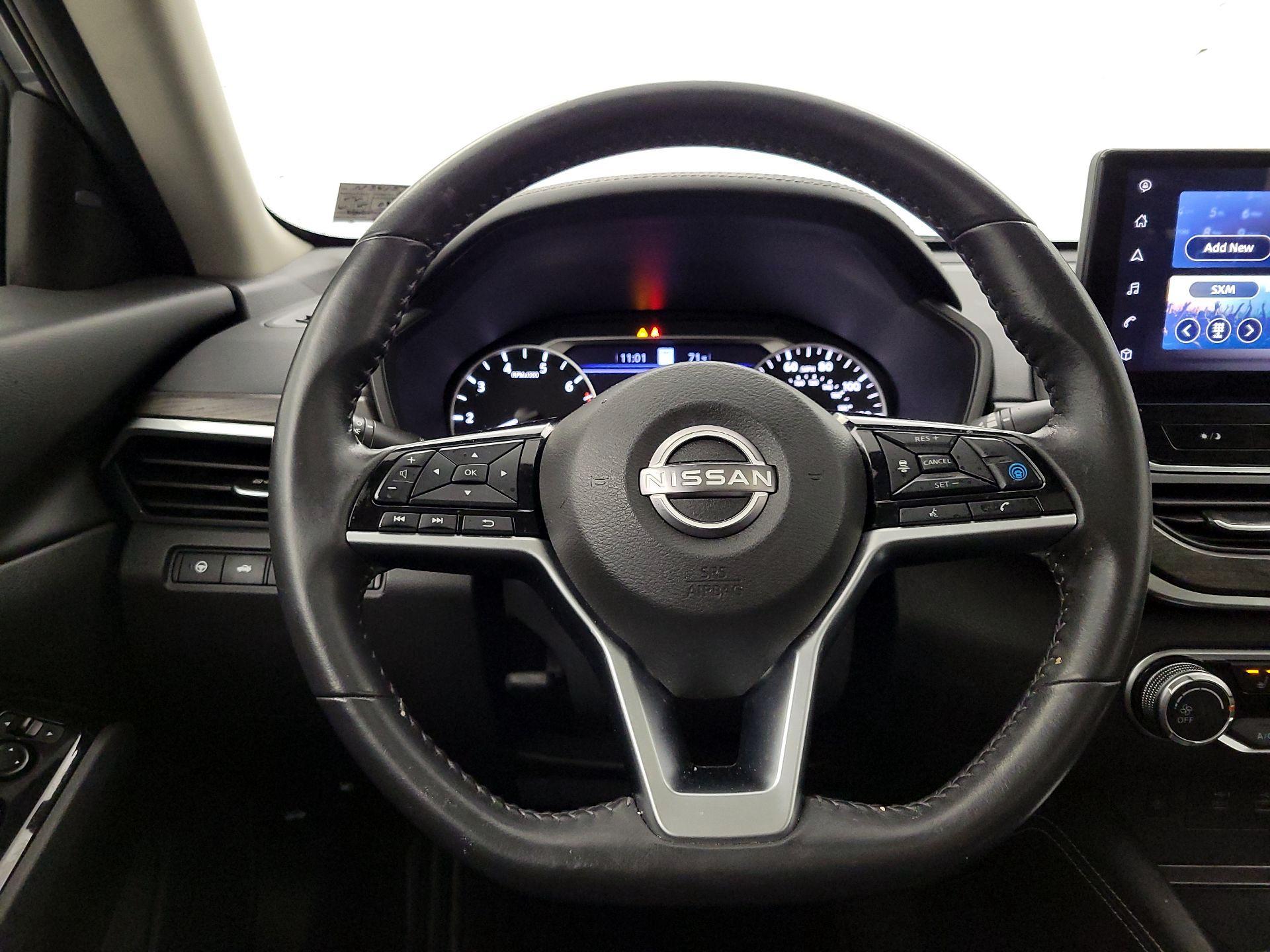 Thumbnail: 2023 Nissan Altima - 10