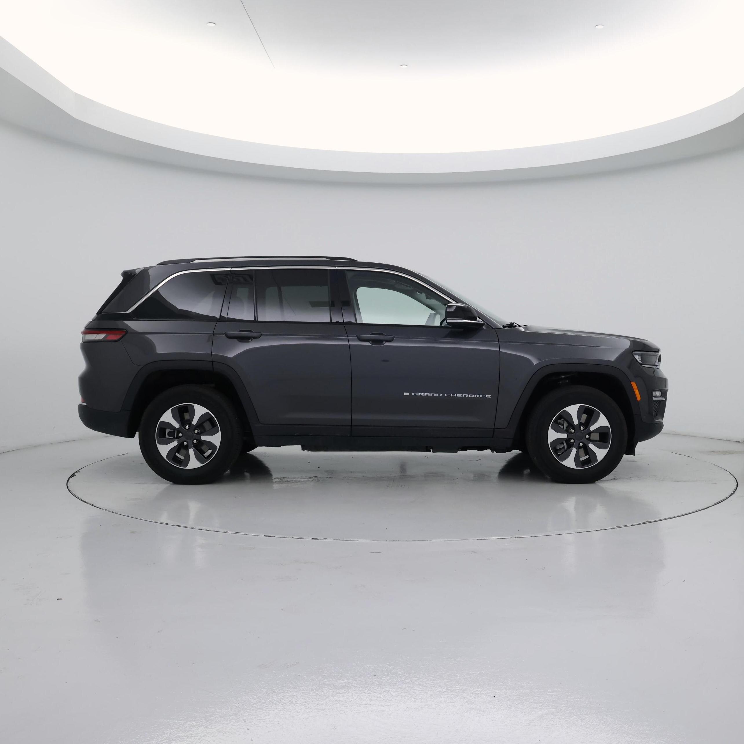 Thumbnail: 2023 Jeep Grand Cherokee - 7