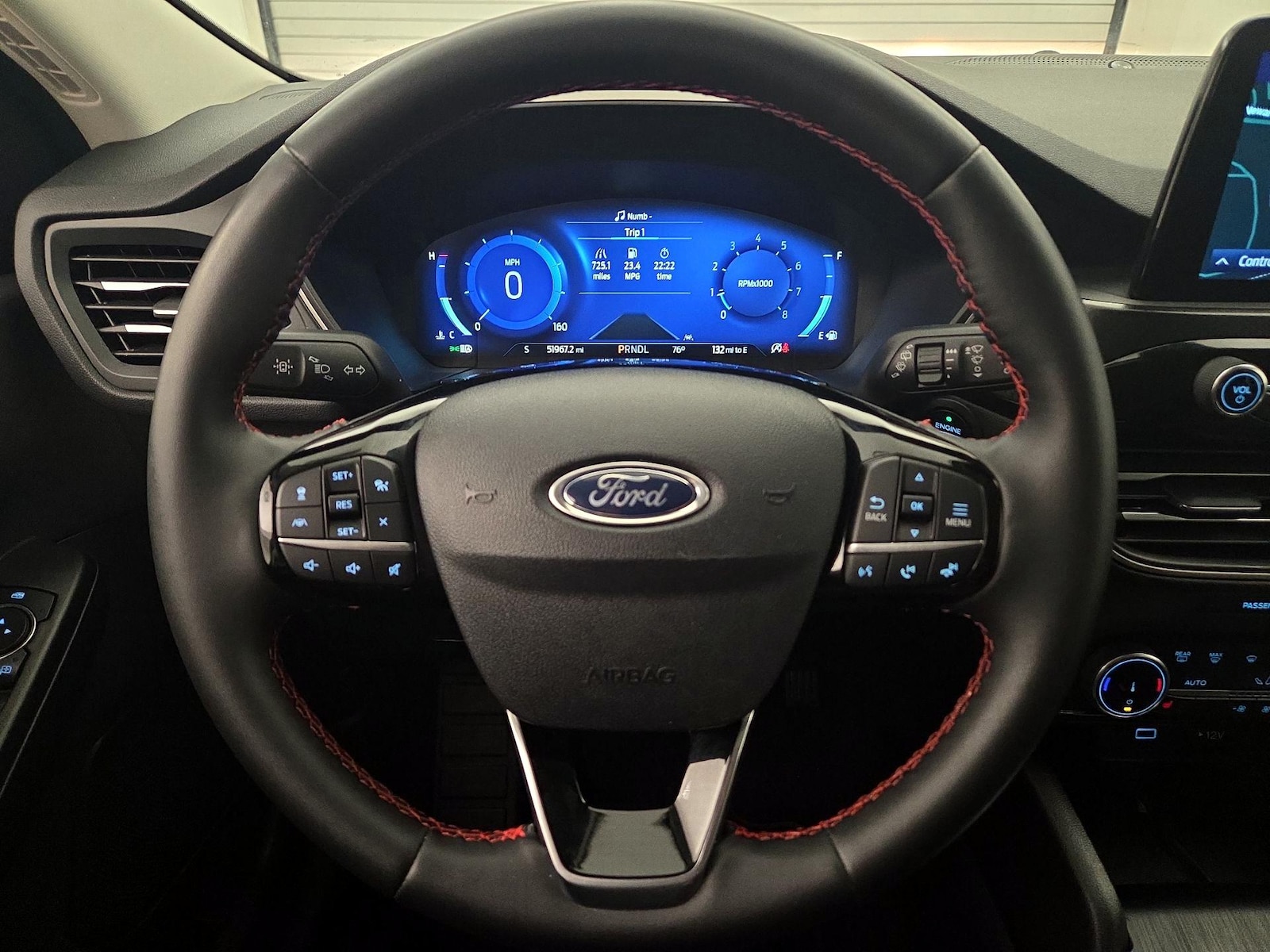 2022 Ford Escape SEL - Photo 11