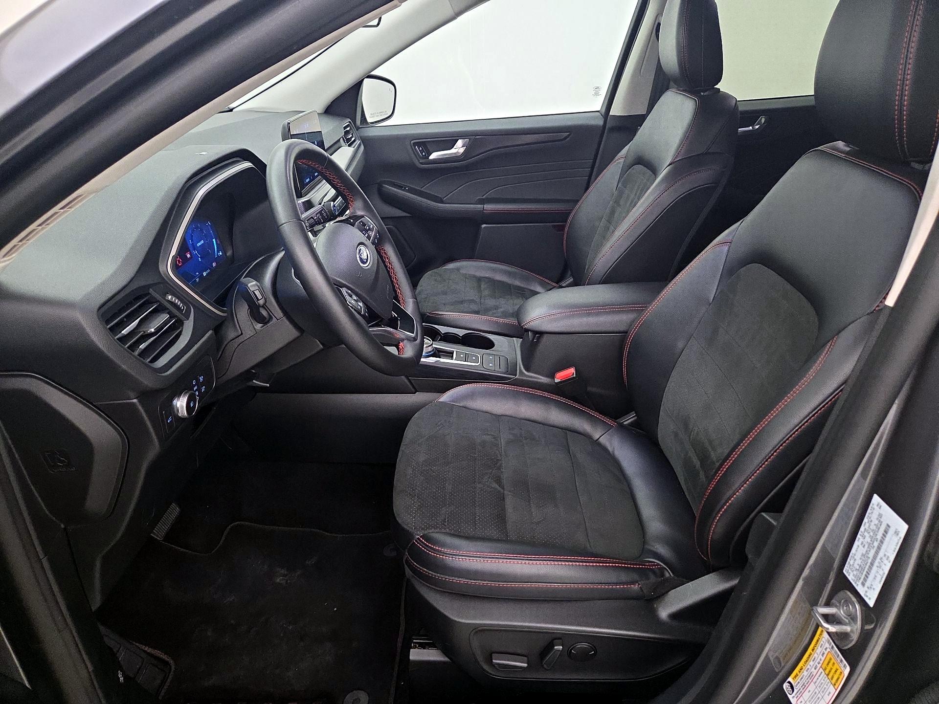 Thumbnail: 2022 Ford Escape - 11