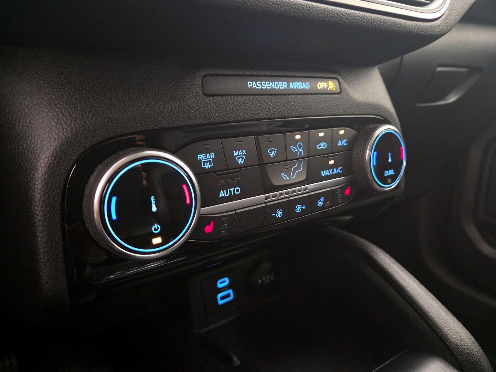 2022 Ford Escape SEL - Photo 18